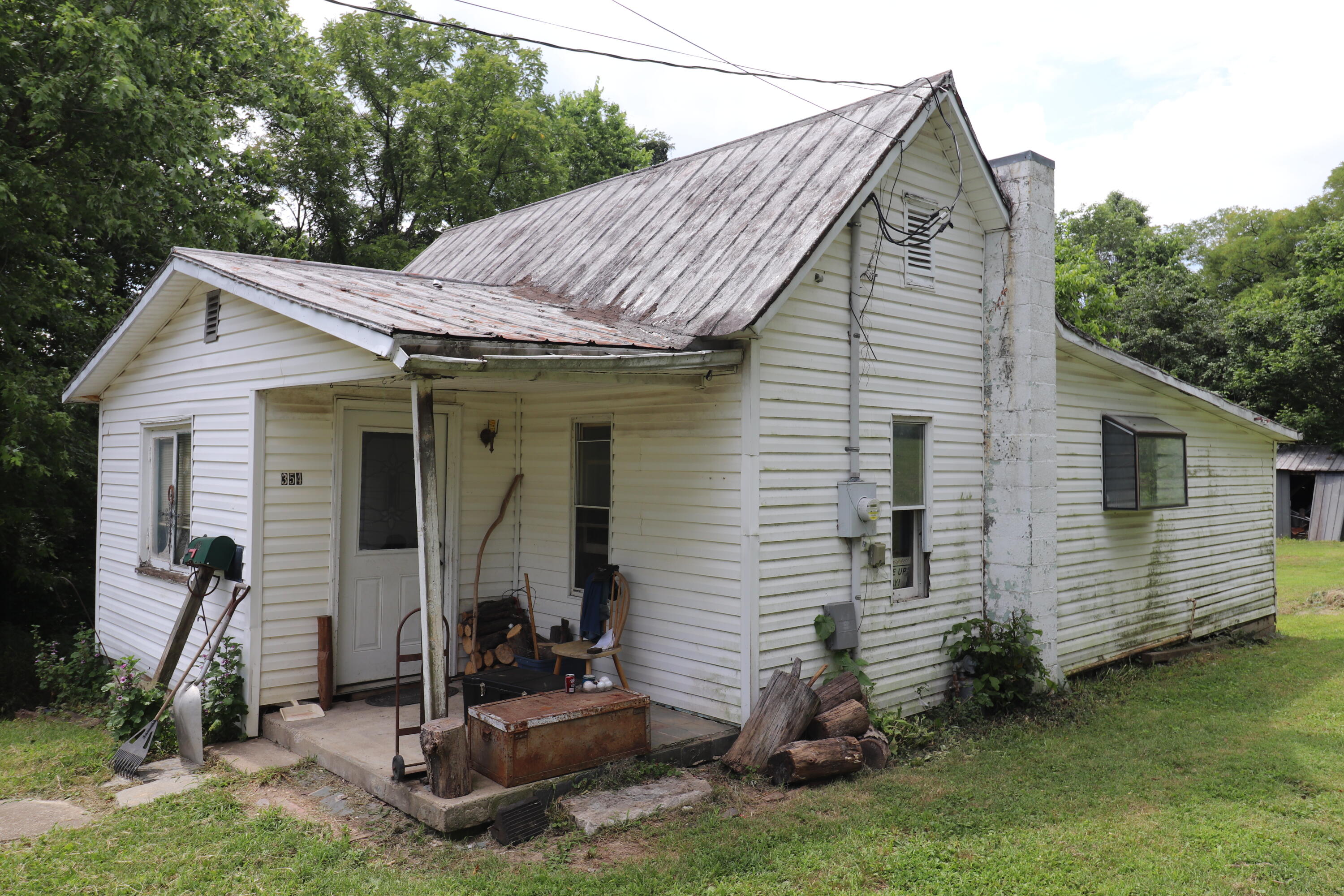 354 Garrett Avenue Property Photo 1