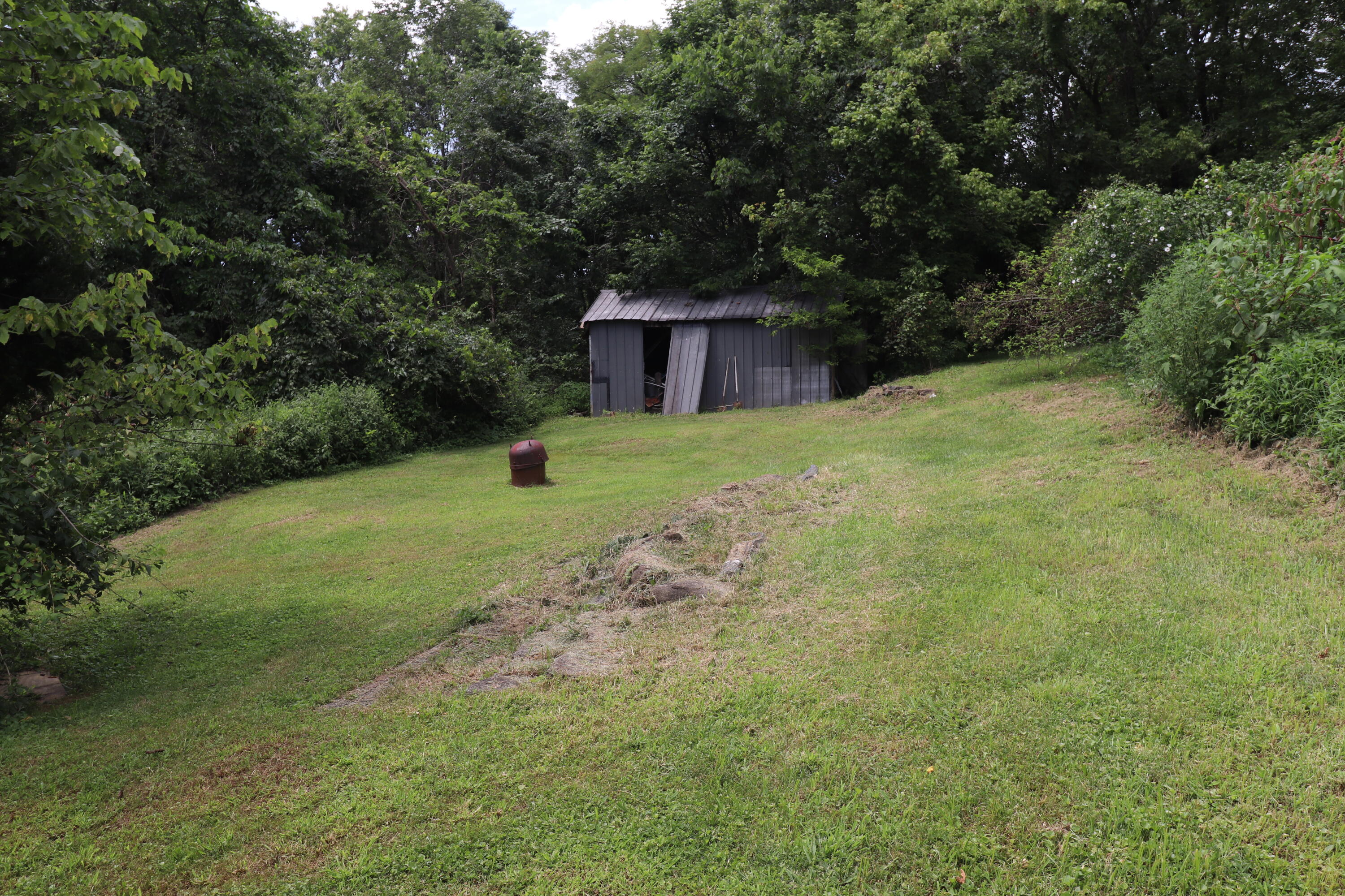 354 Garrett Avenue Property Photo 11