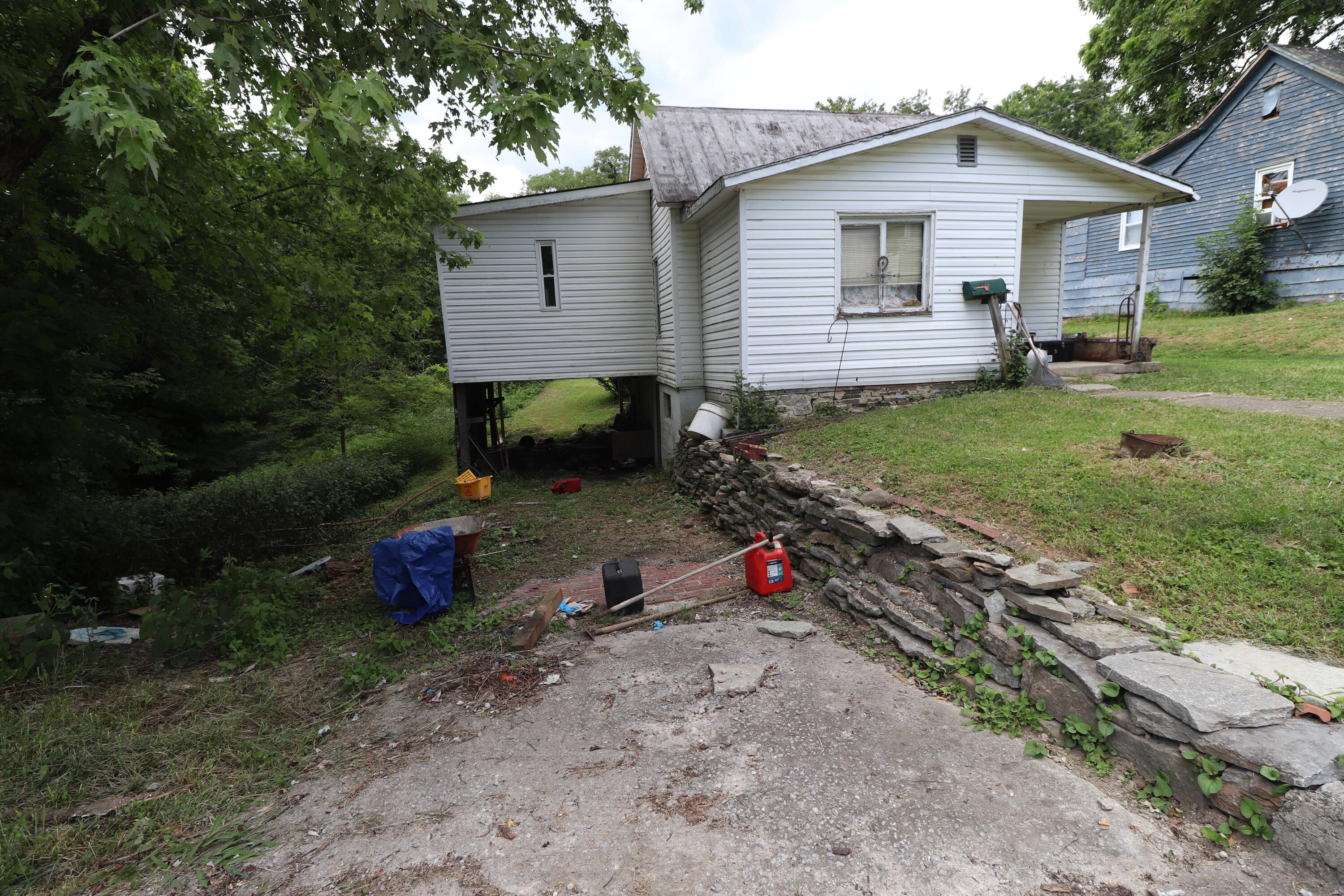 354 Garrett Avenue Property Photo 14