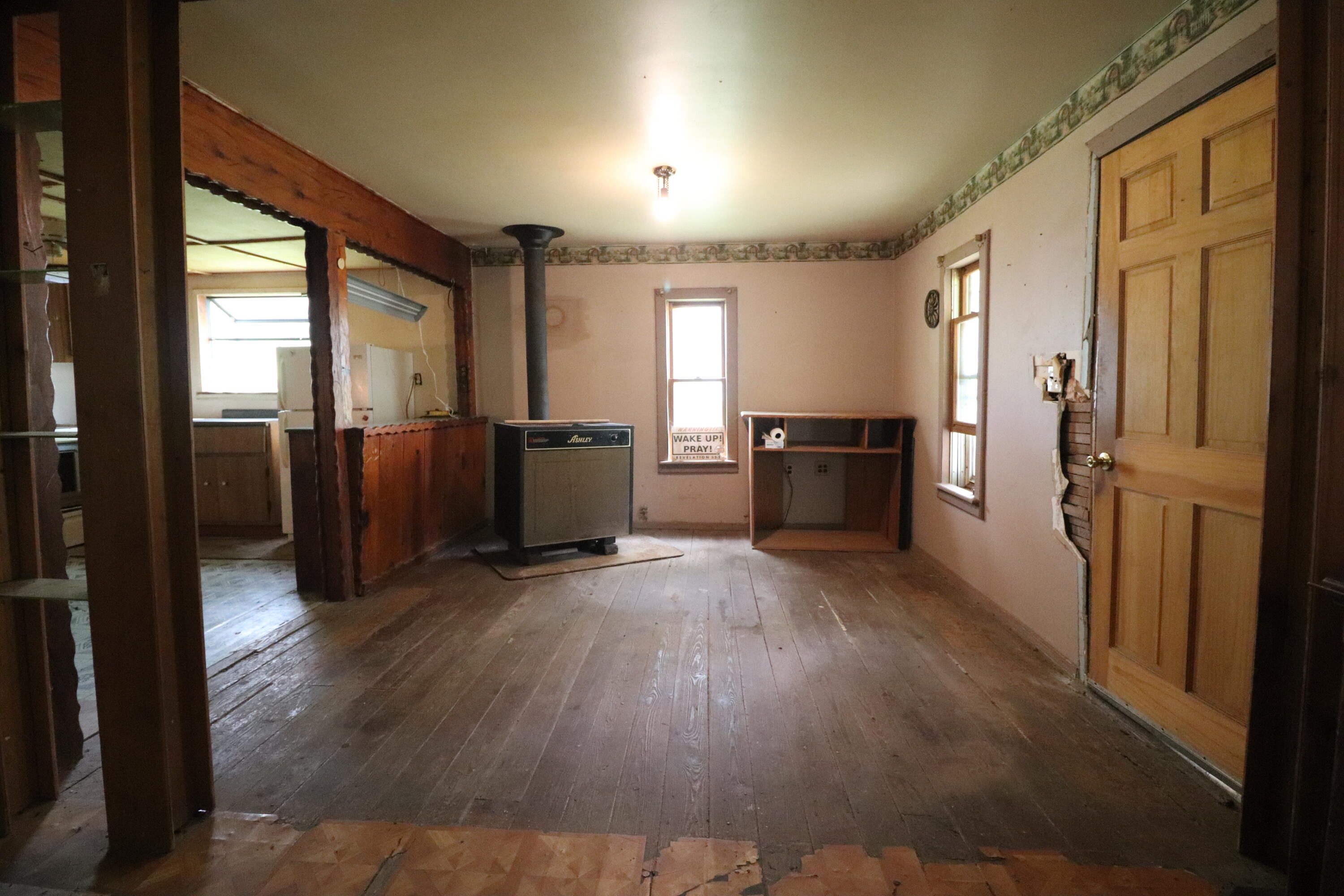 354 Garrett Avenue Property Photo 21