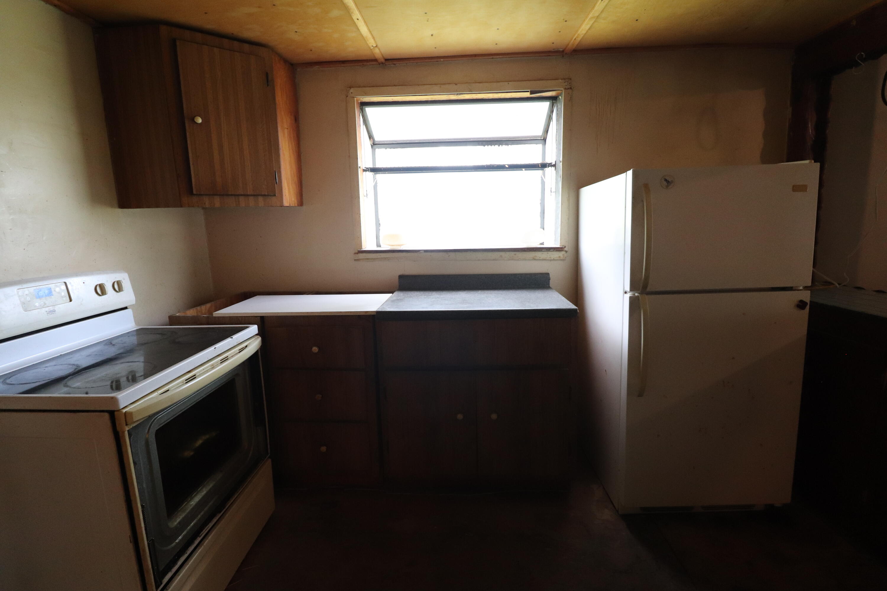 354 Garrett Avenue Property Photo 25