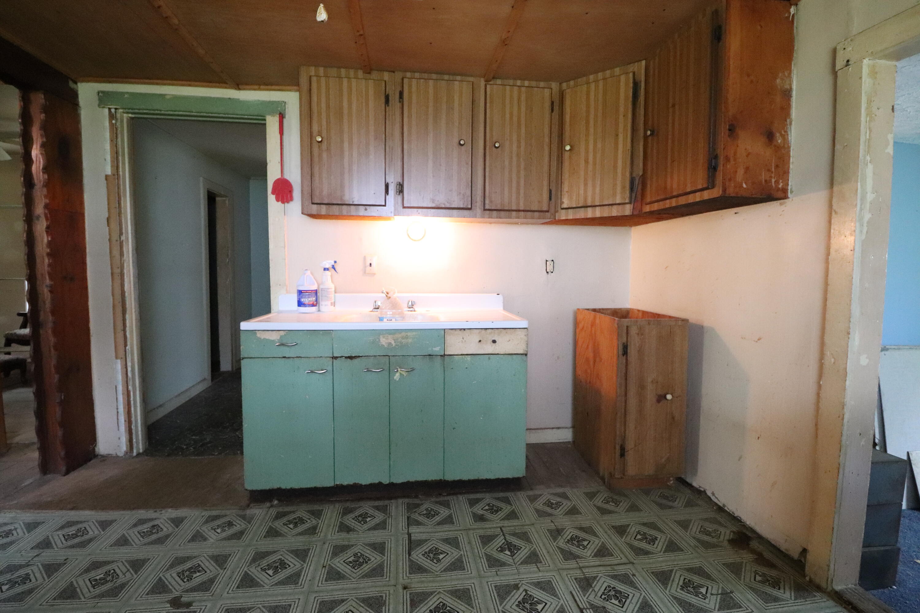 354 Garrett Avenue Property Photo 27