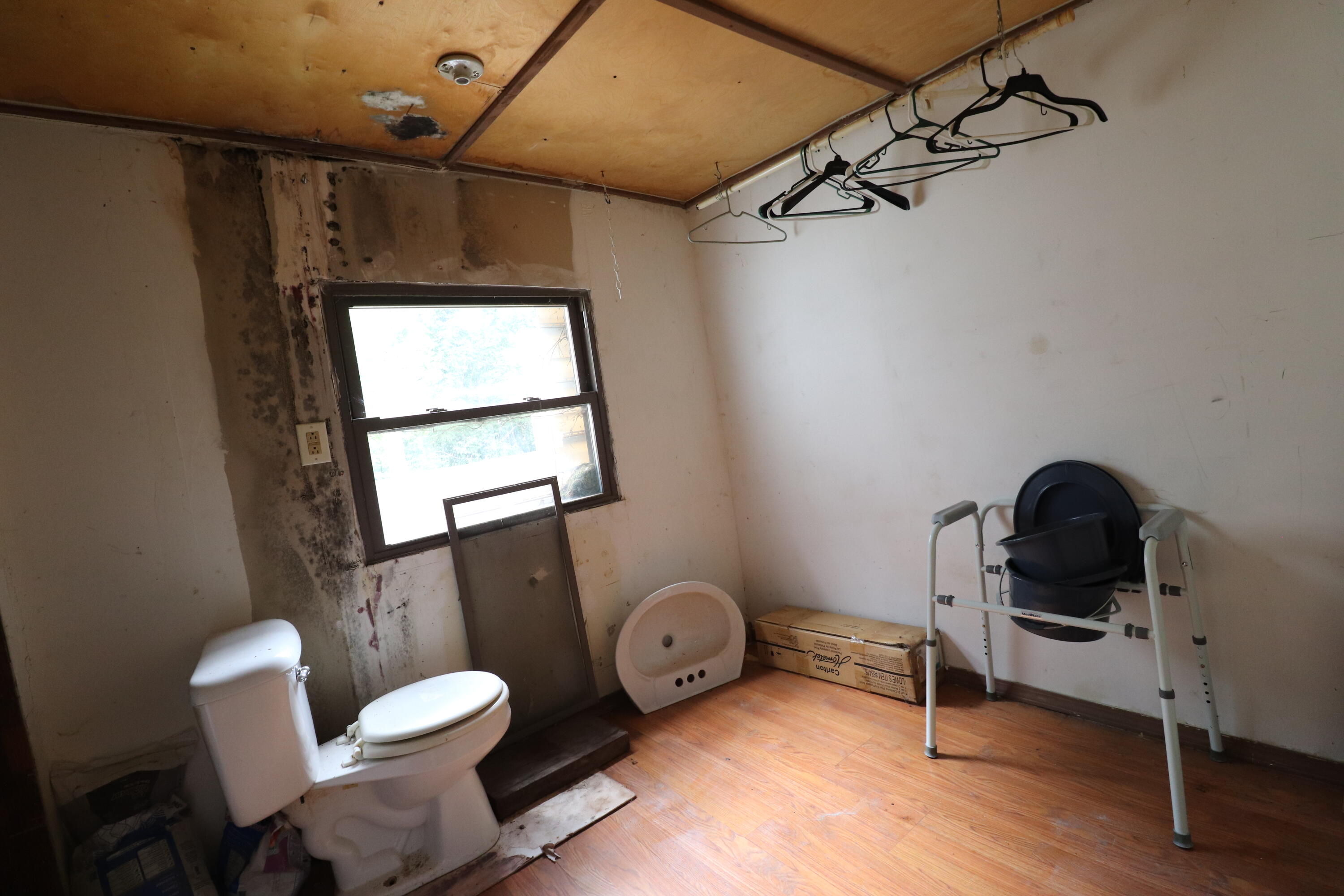 354 Garrett Avenue Property Photo 31