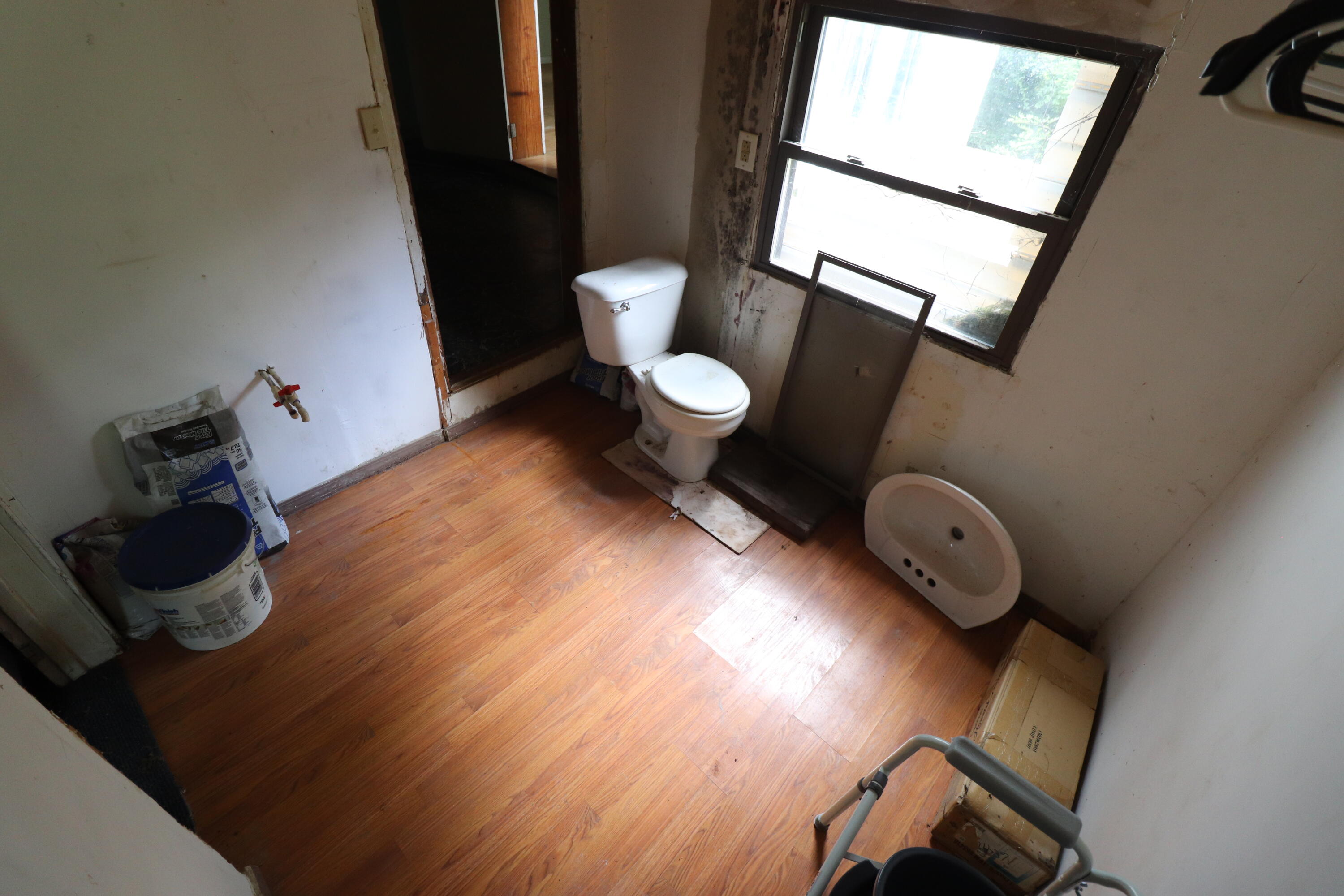 354 Garrett Avenue Property Photo 32