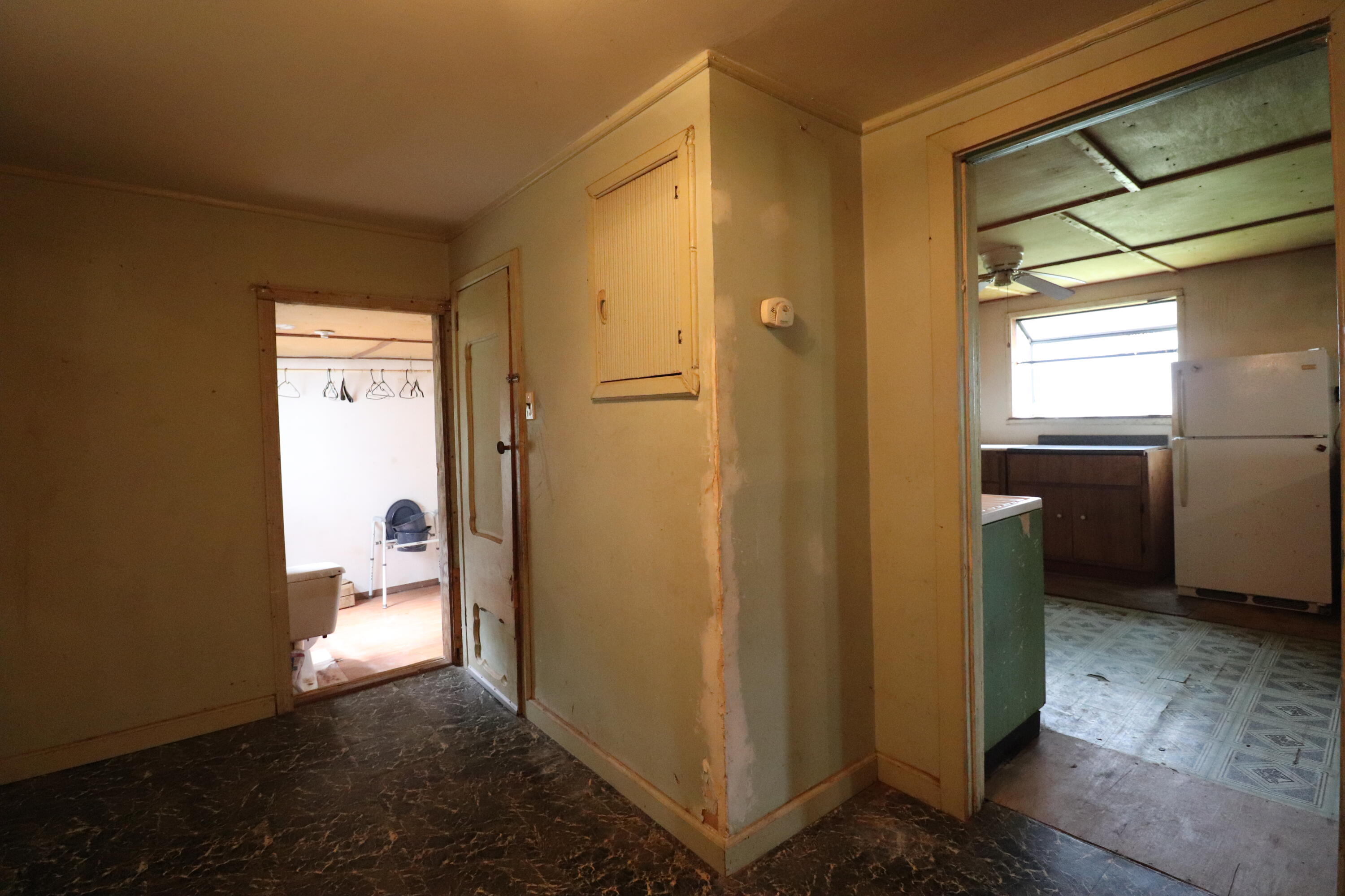 354 Garrett Avenue Property Photo 35