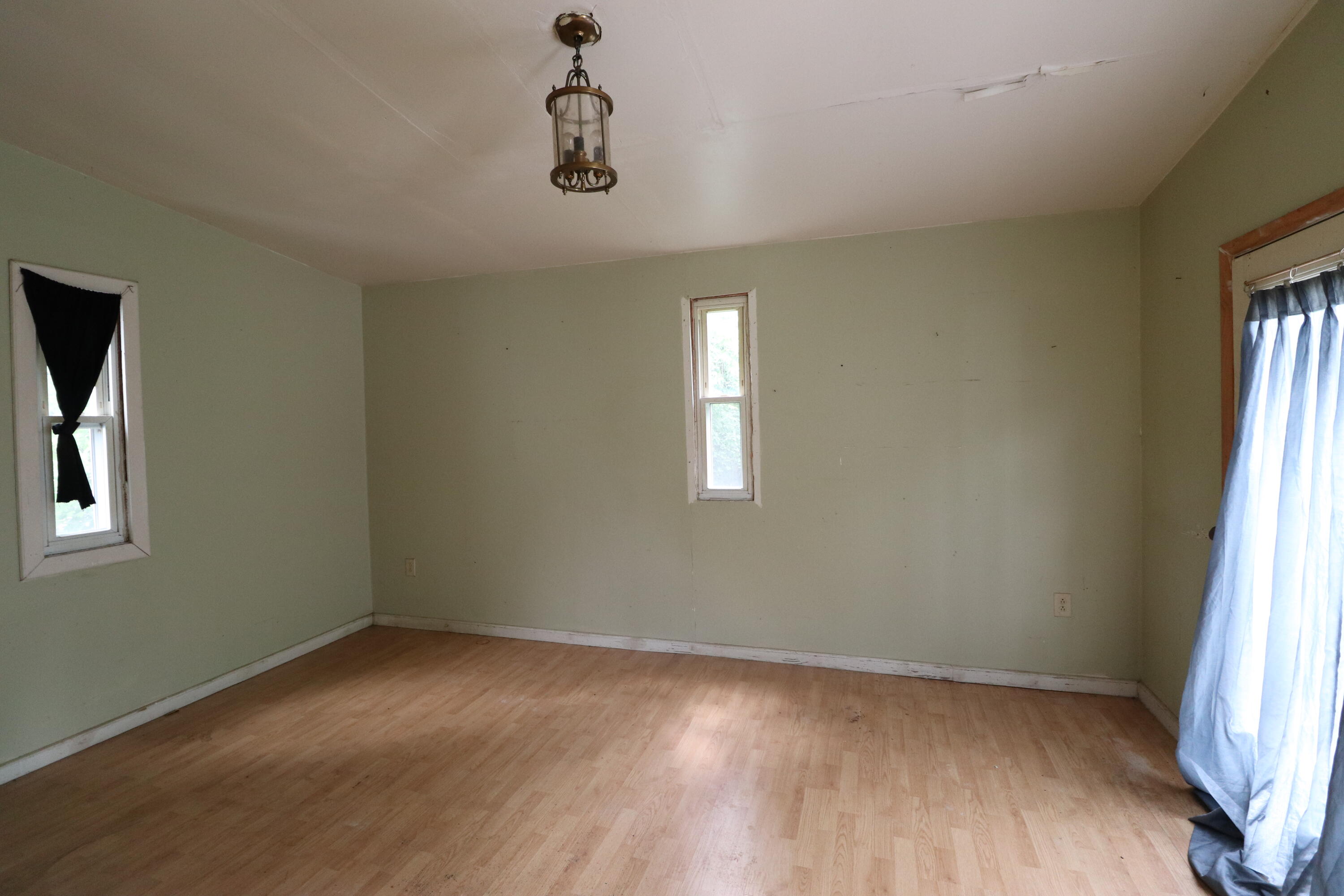 354 Garrett Avenue Property Photo 37