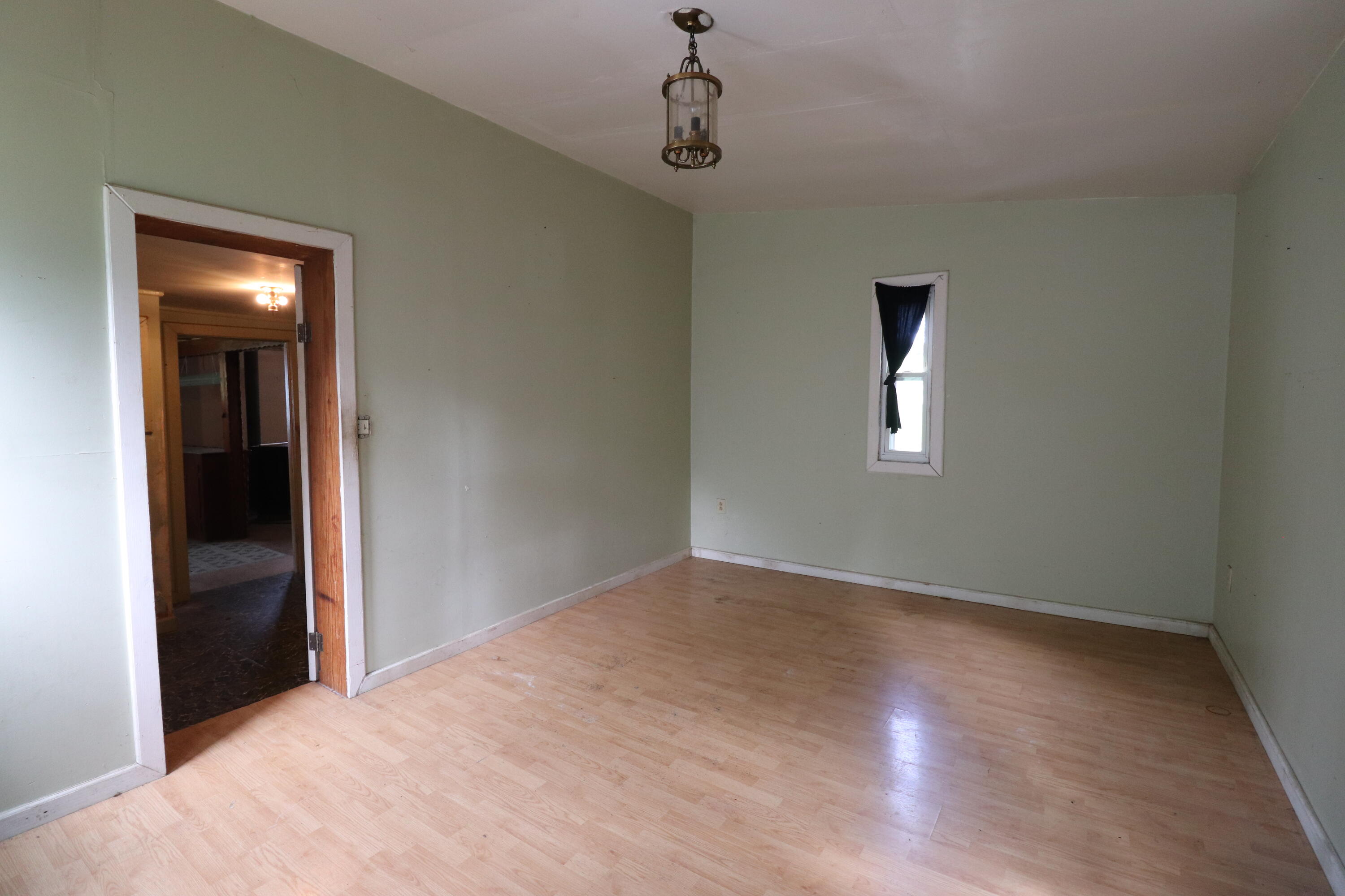 354 Garrett Avenue Property Photo 40