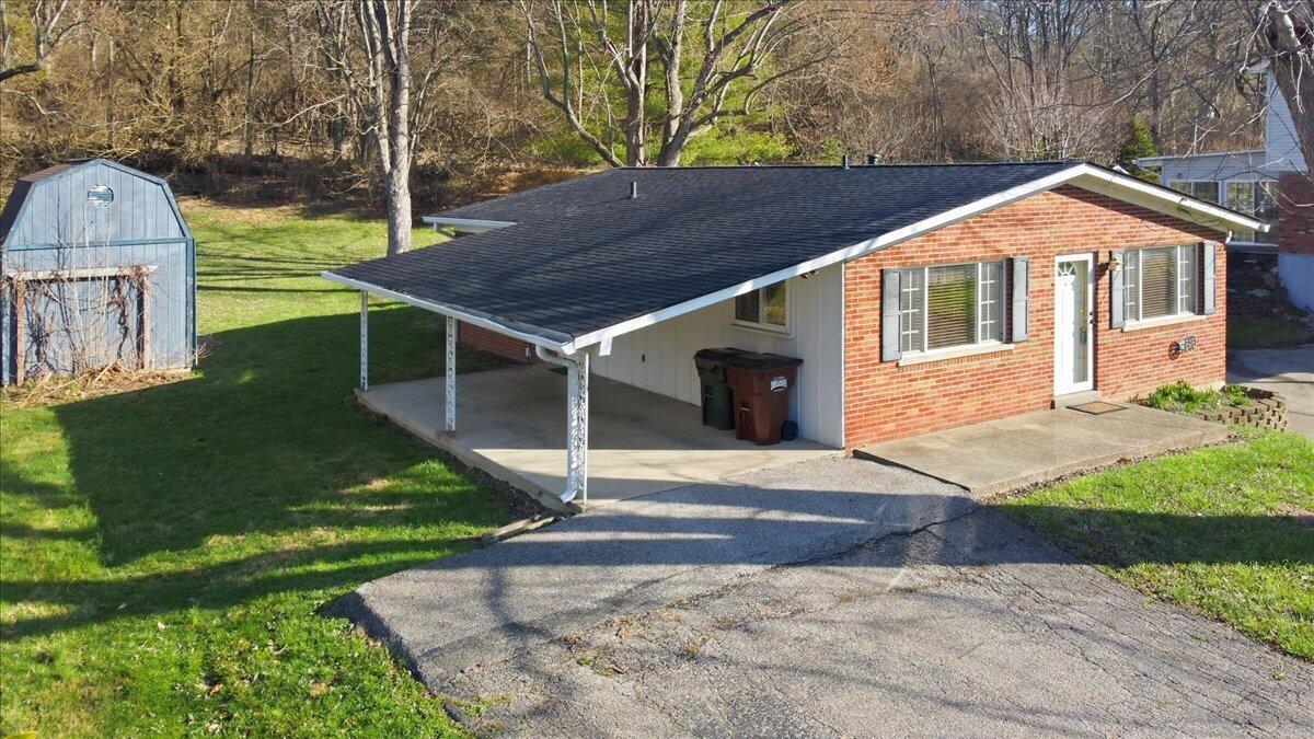 115 Moock Road Property Photo 1