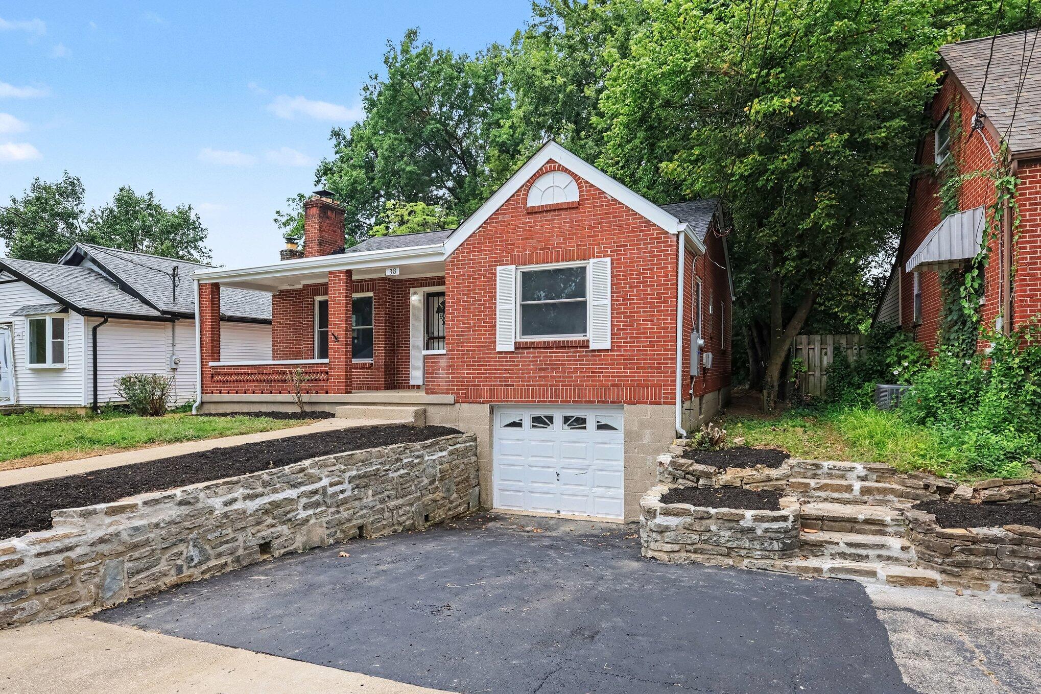 38 Eastern Avenue Property Photo 2