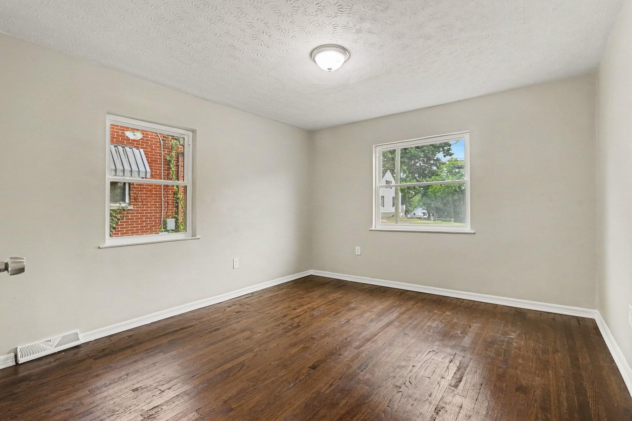 38 Eastern Avenue Property Photo 16