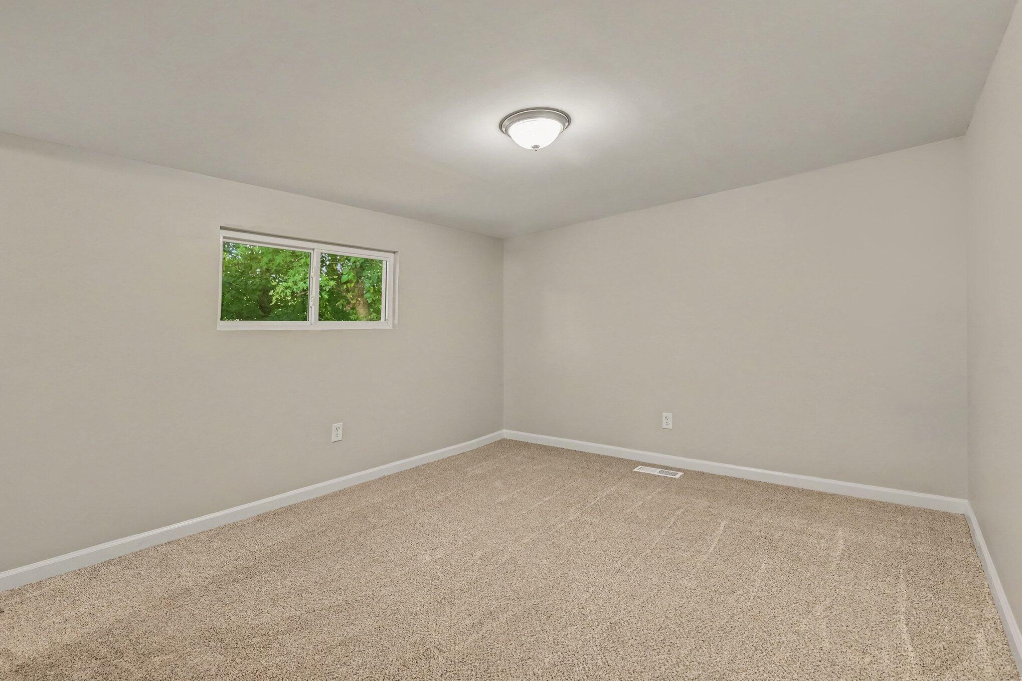 38 Eastern Avenue Property Photo 19