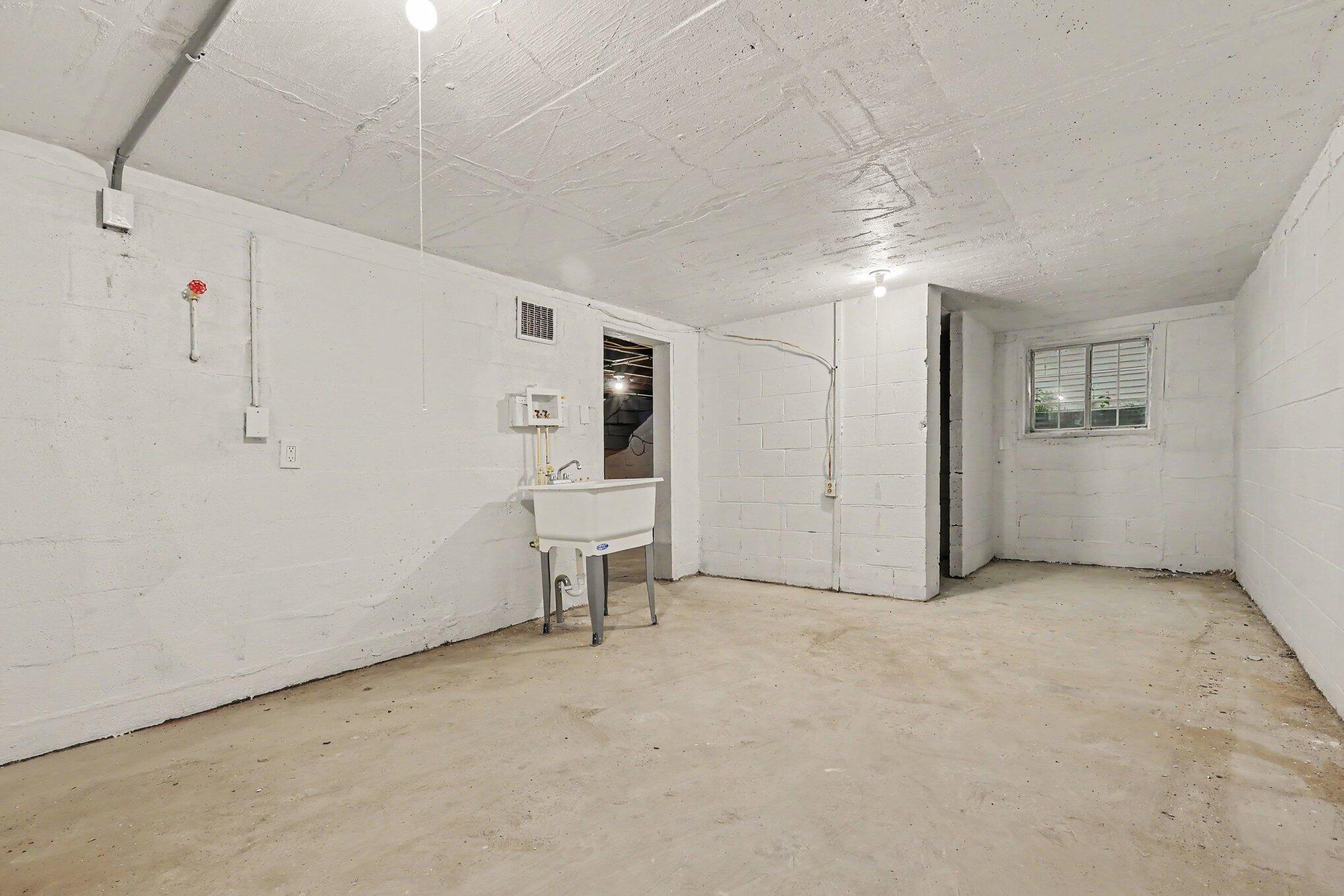 38 Eastern Avenue Property Photo 22