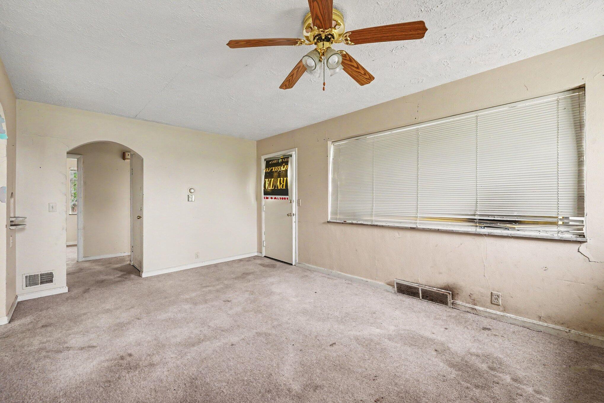 7520 Alexandria Pike Property Photo 7