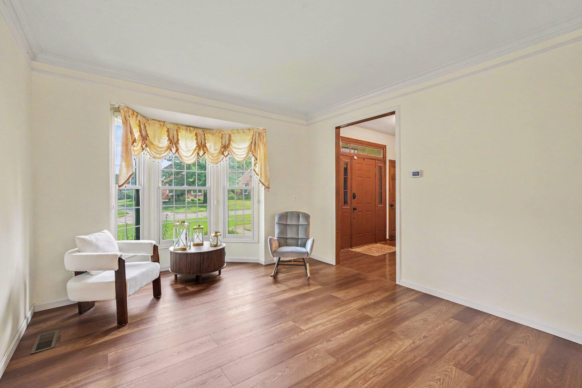 10196 Waterside Court Property Photo 8