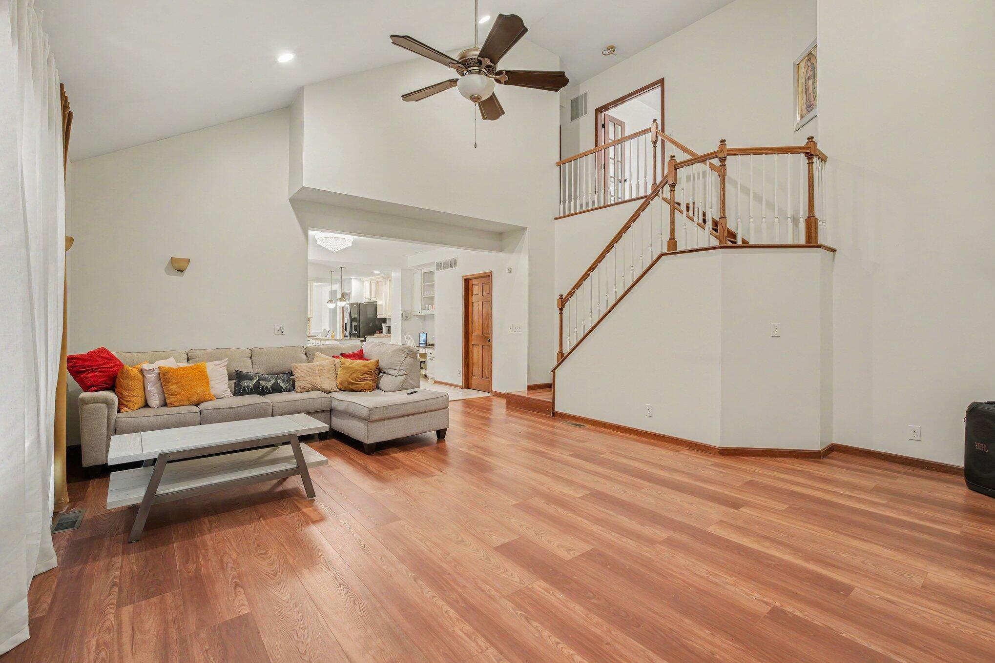 10196 Waterside Court Property Photo 18