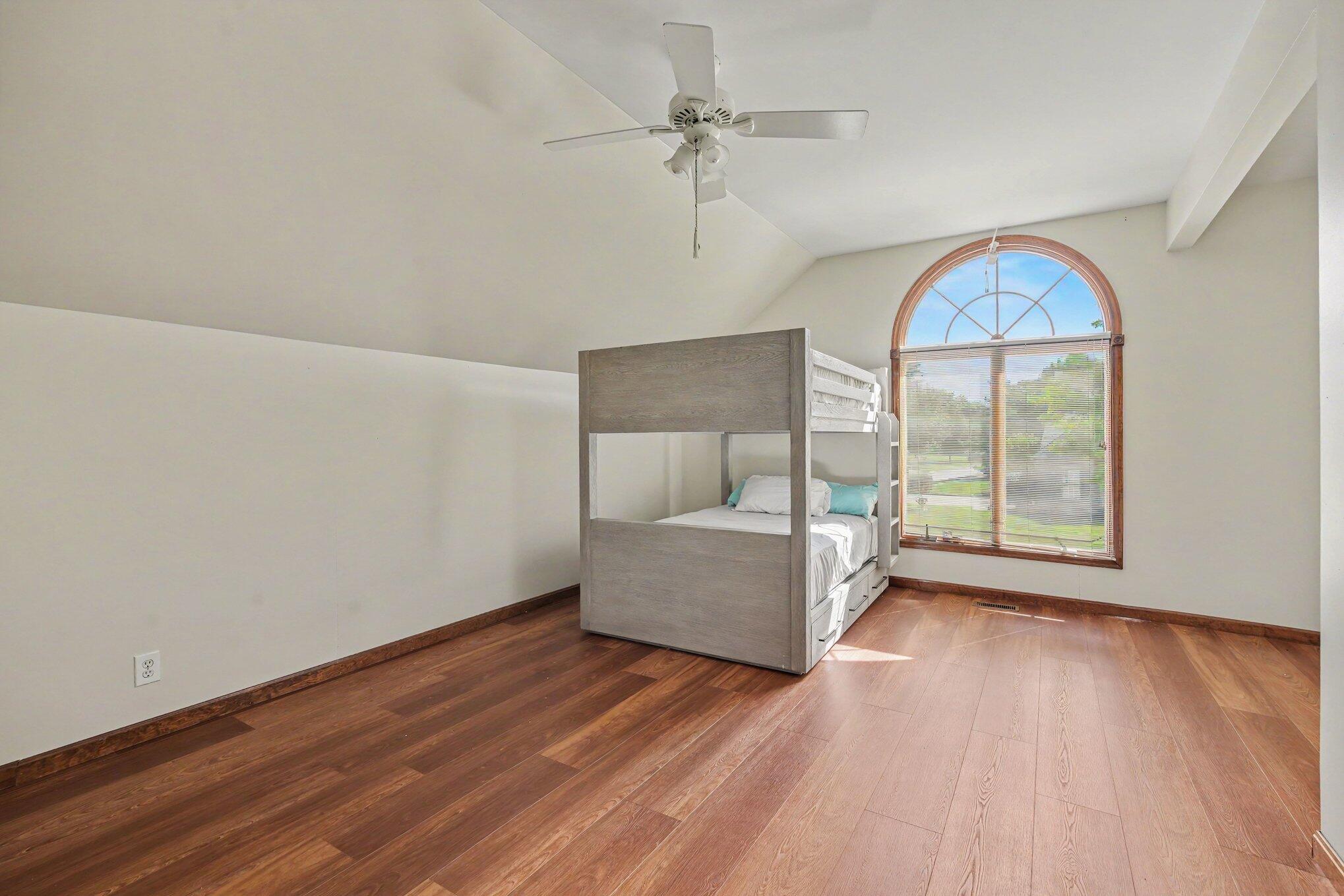 10196 Waterside Court Property Photo 29