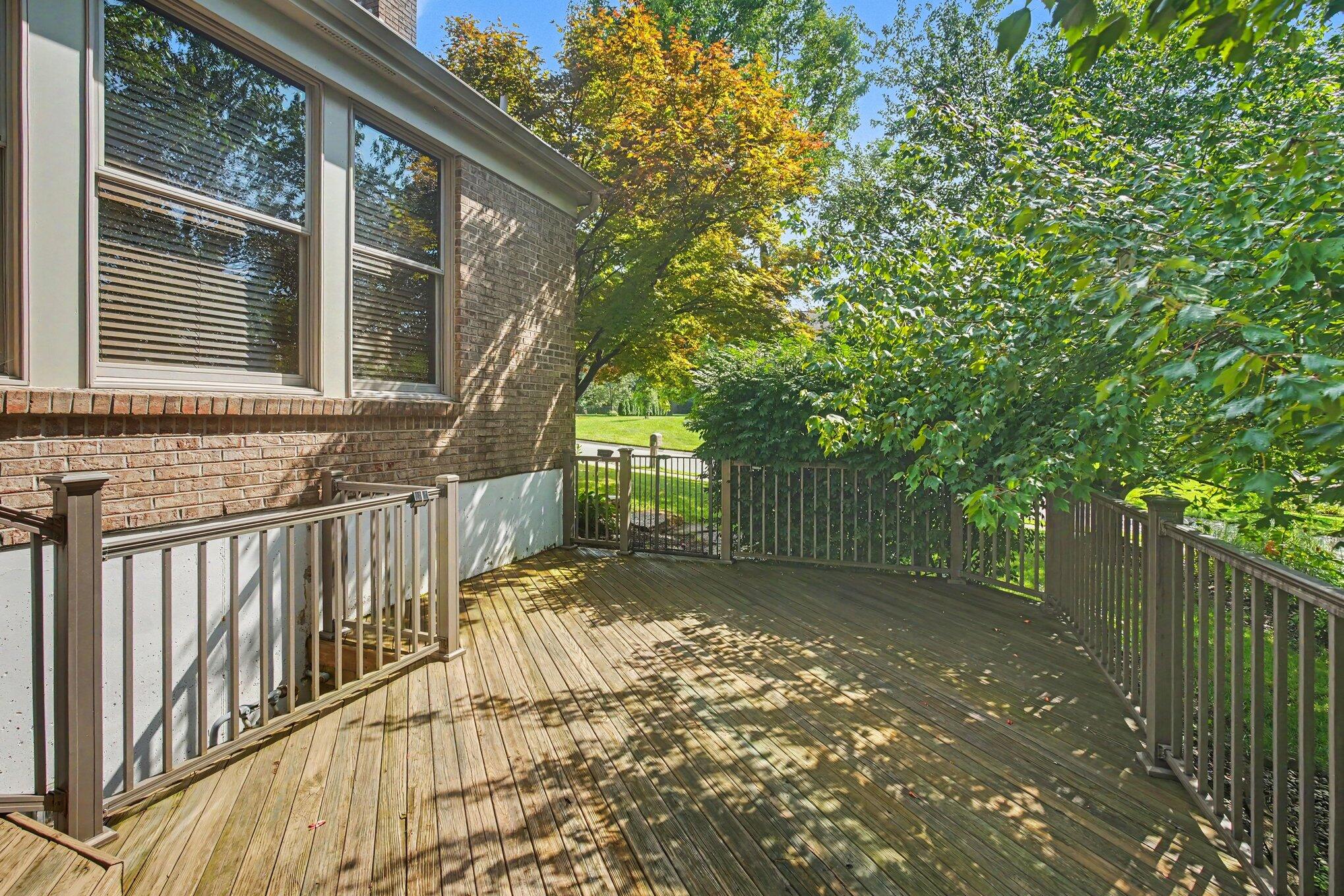 10196 Waterside Court Property Photo 34