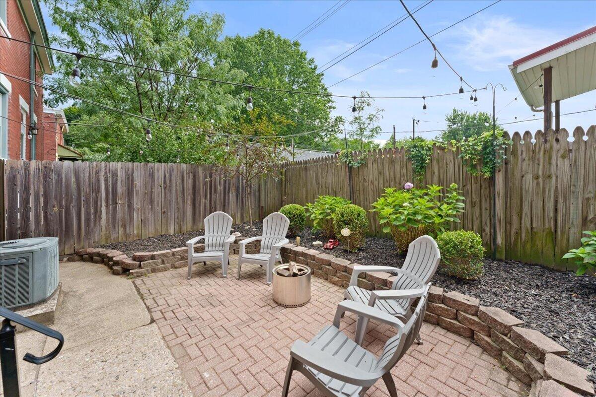 808 E 7th Street Property Photo 35