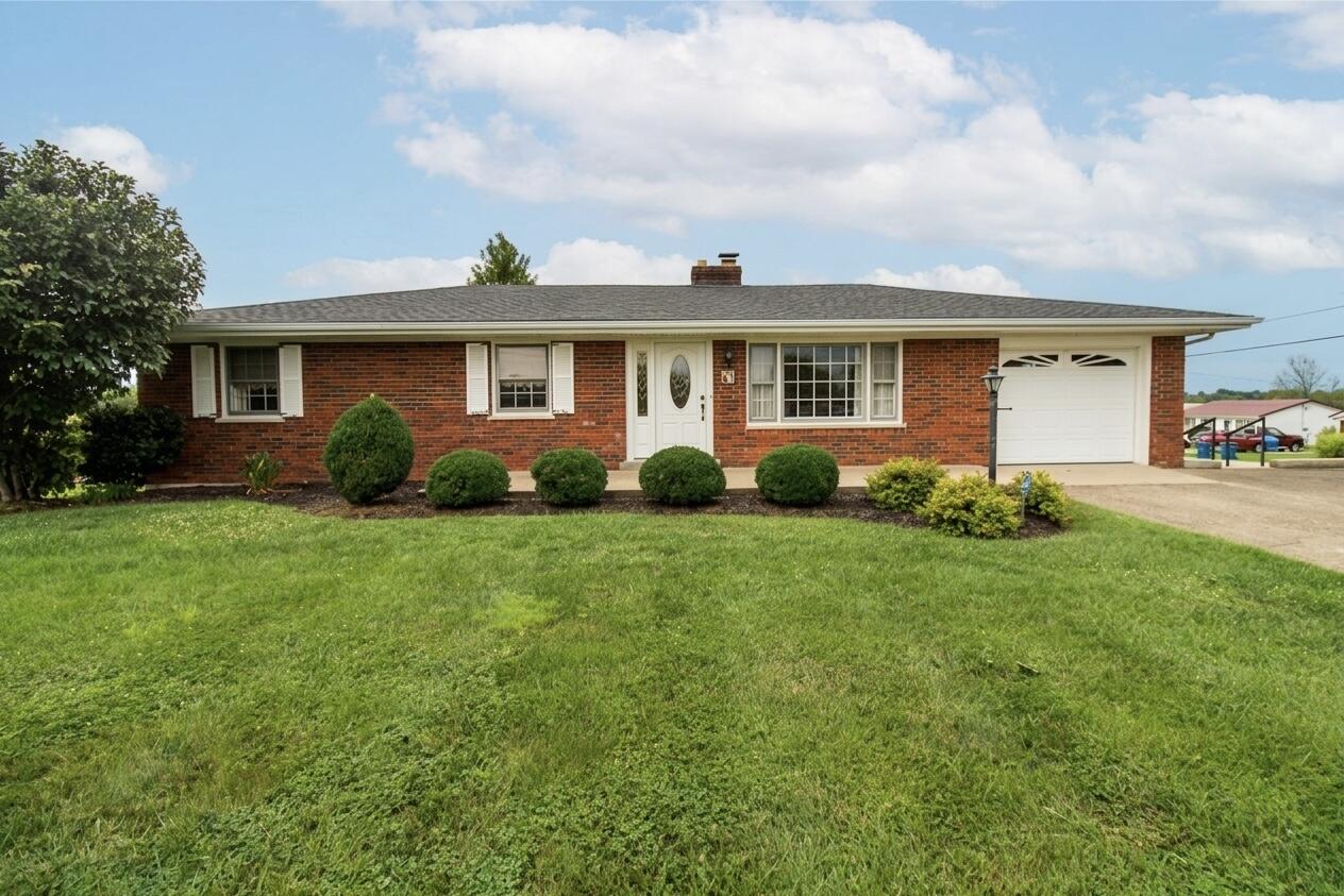 1 Tracy Lane Property Photo 1