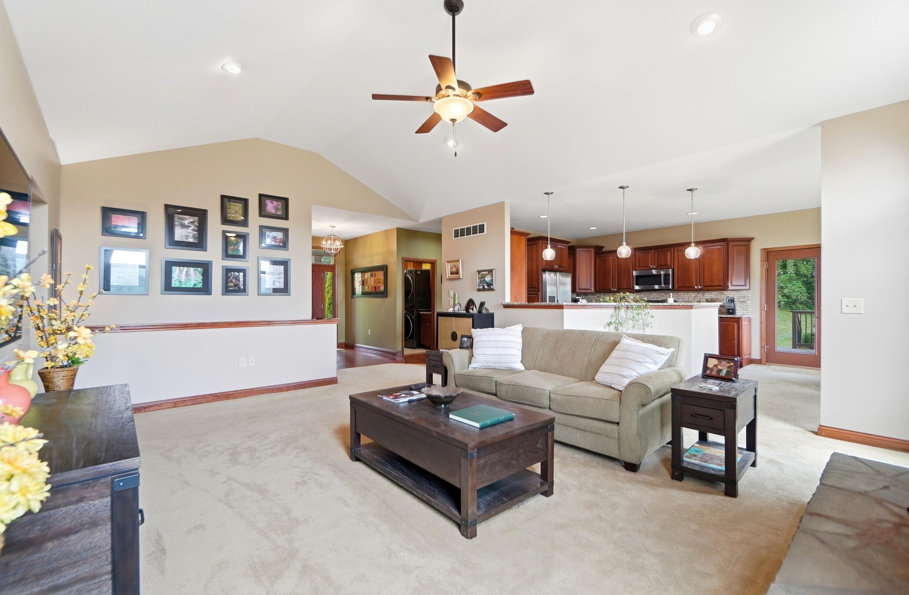 4670 Belleview Road Property Photo 5