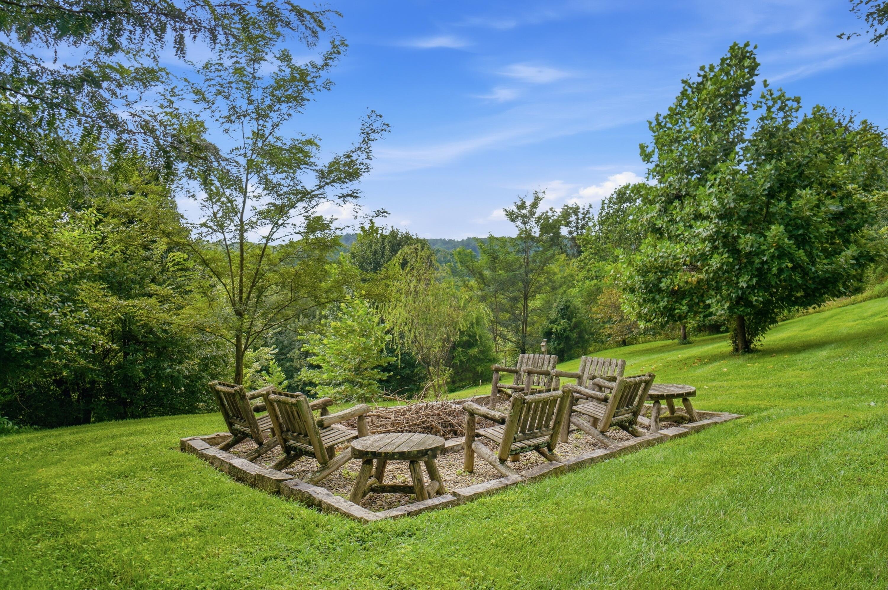 4670 Belleview Road Property Photo 20