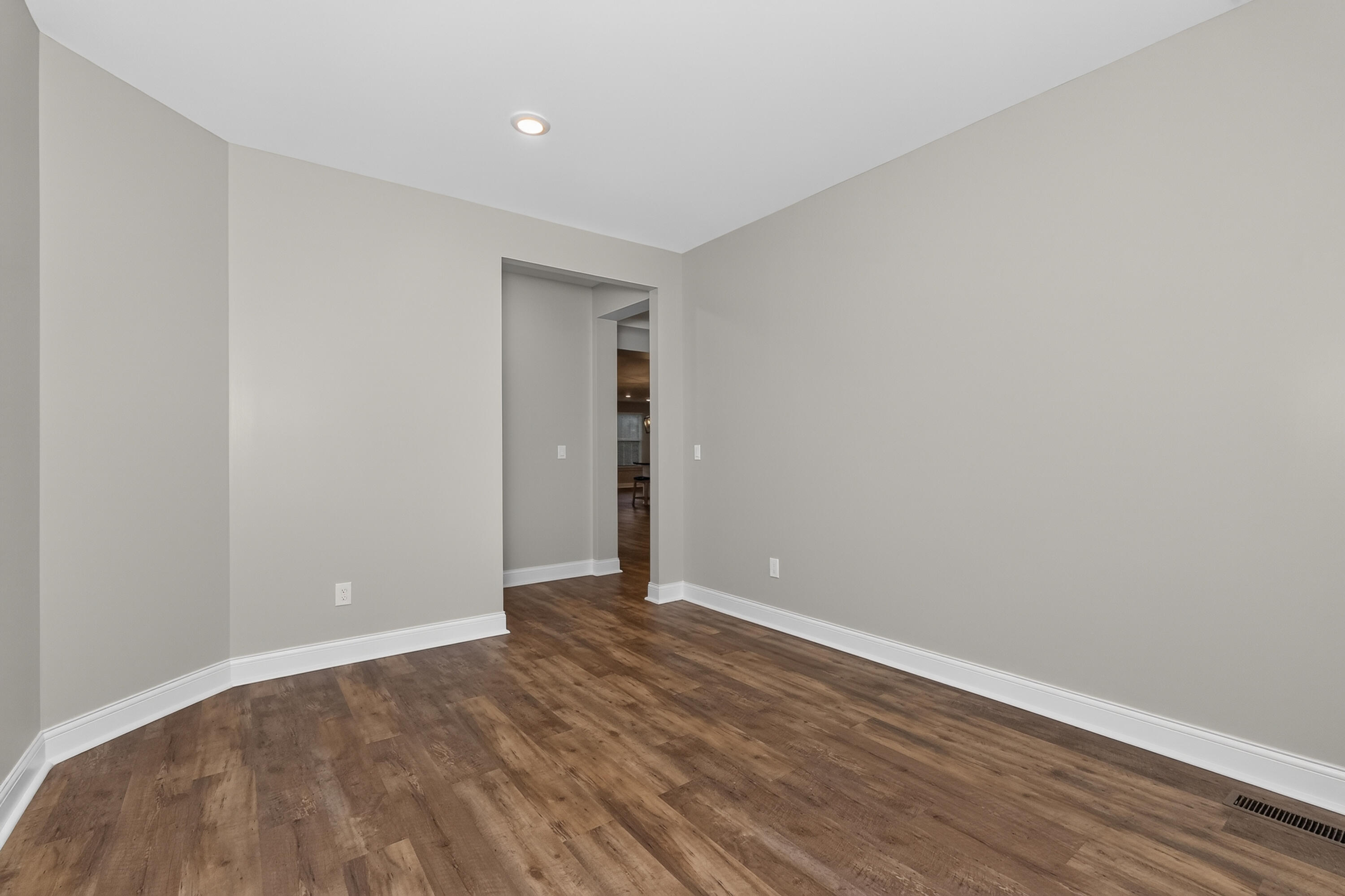 11109 War Admiral Drive Property Photo 10