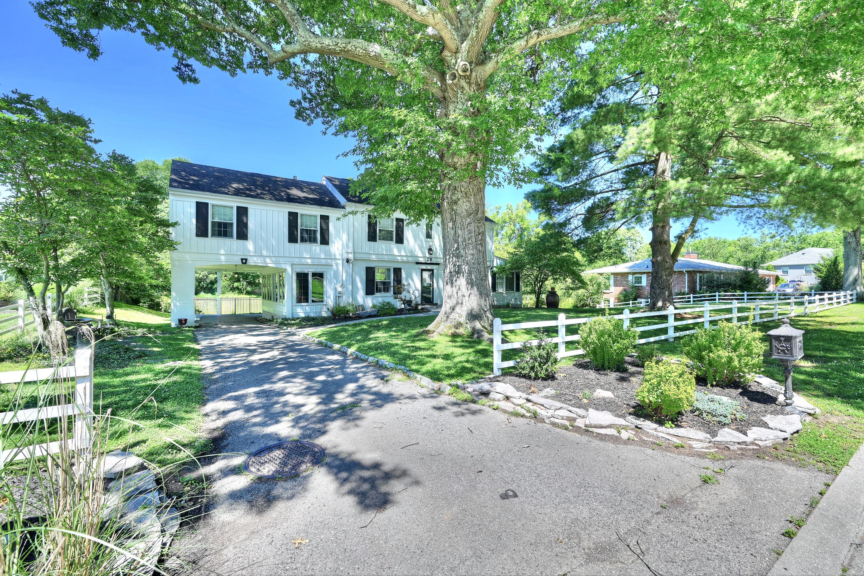 29 Meadow Lane Property Photo 3