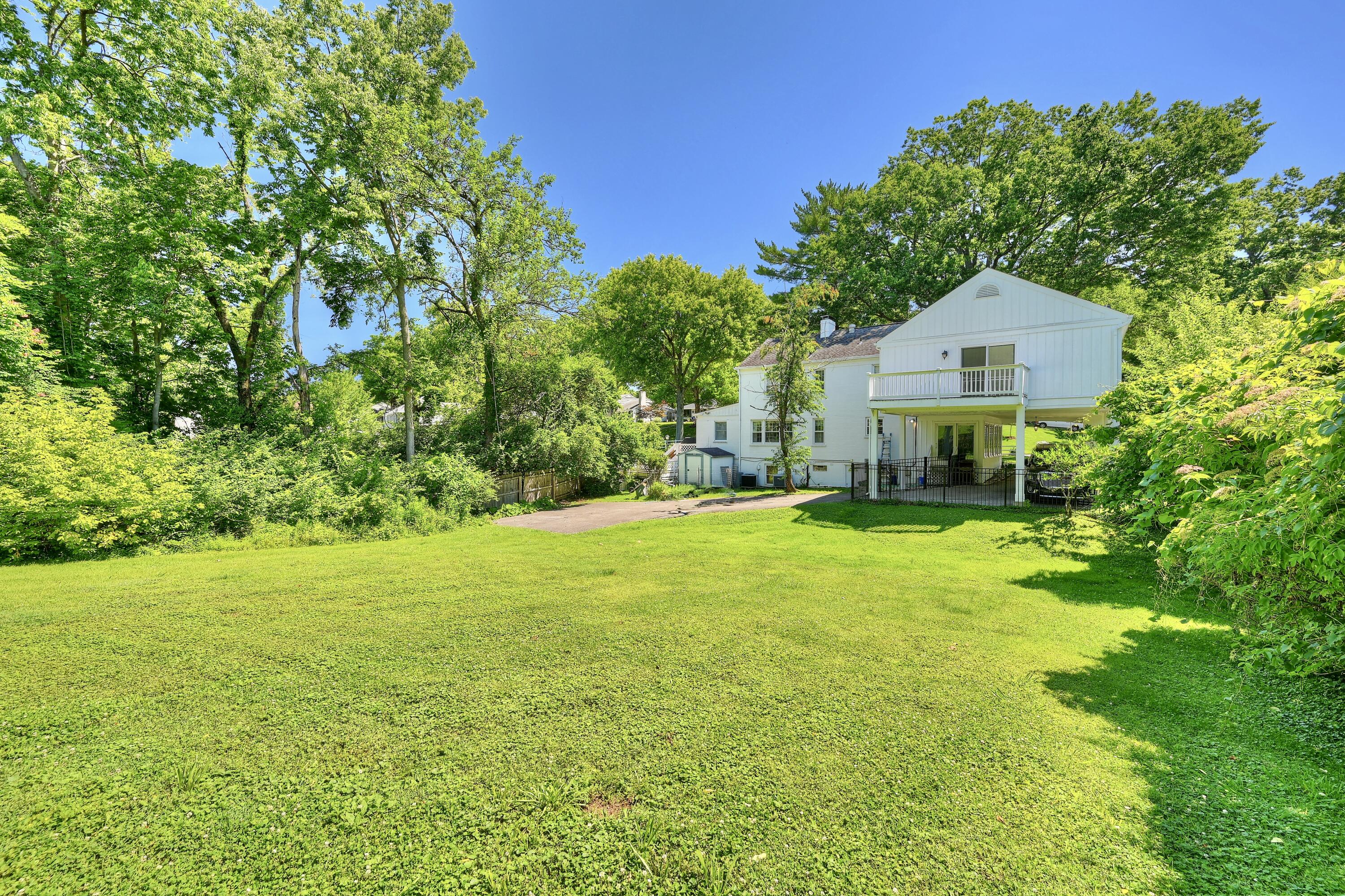 29 Meadow Lane Property Photo 7