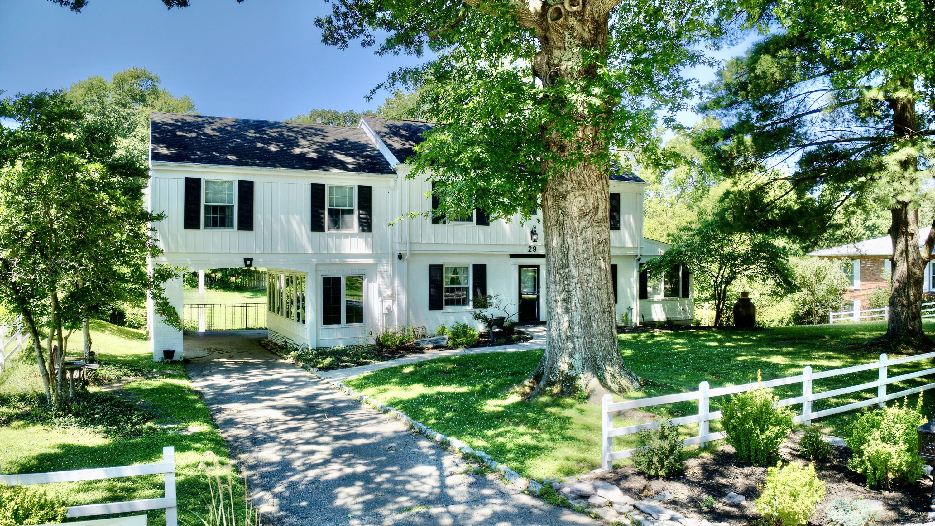 29 Meadow Lane Property Photo 11