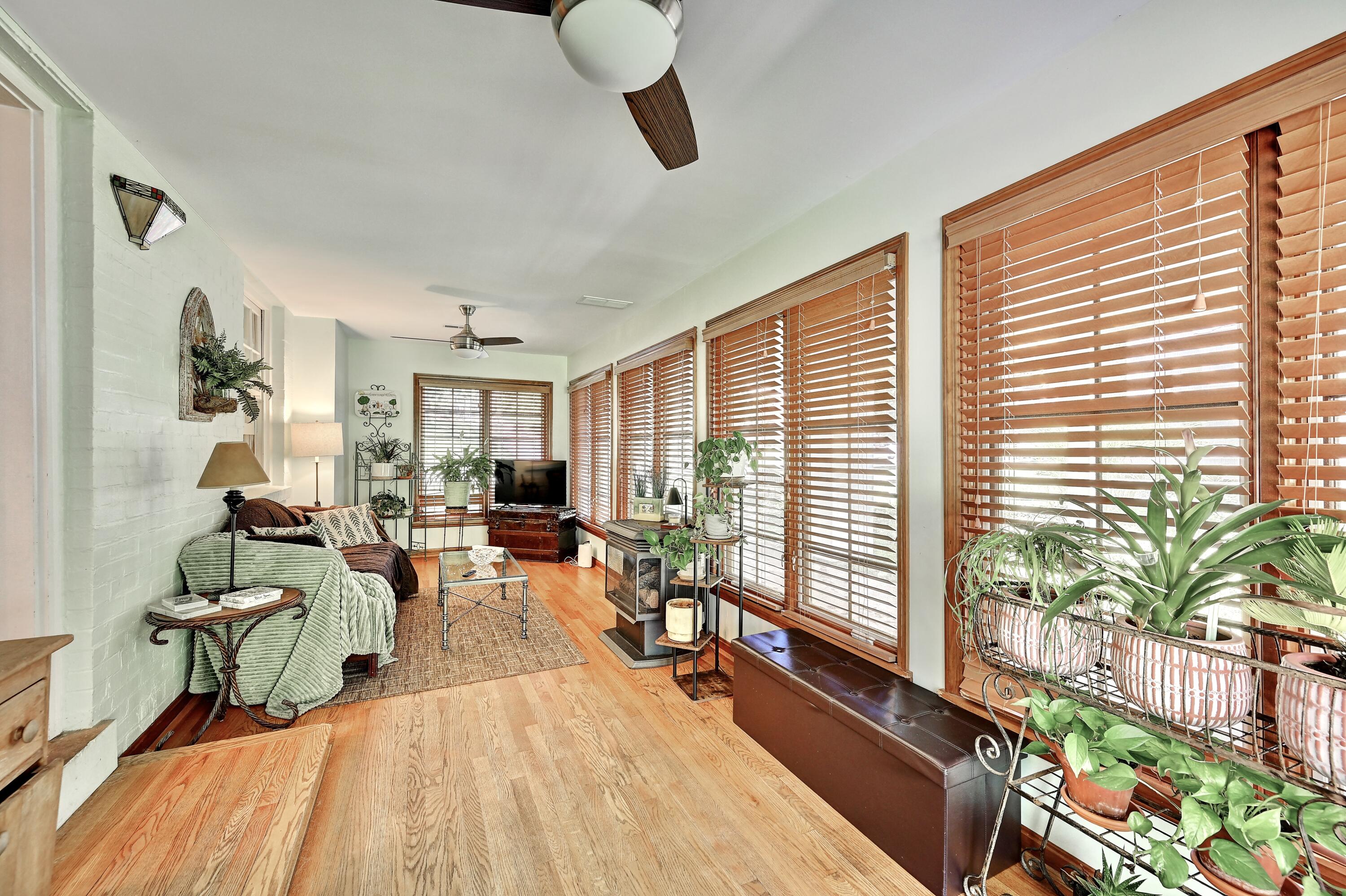29 Meadow Lane Property Photo 25