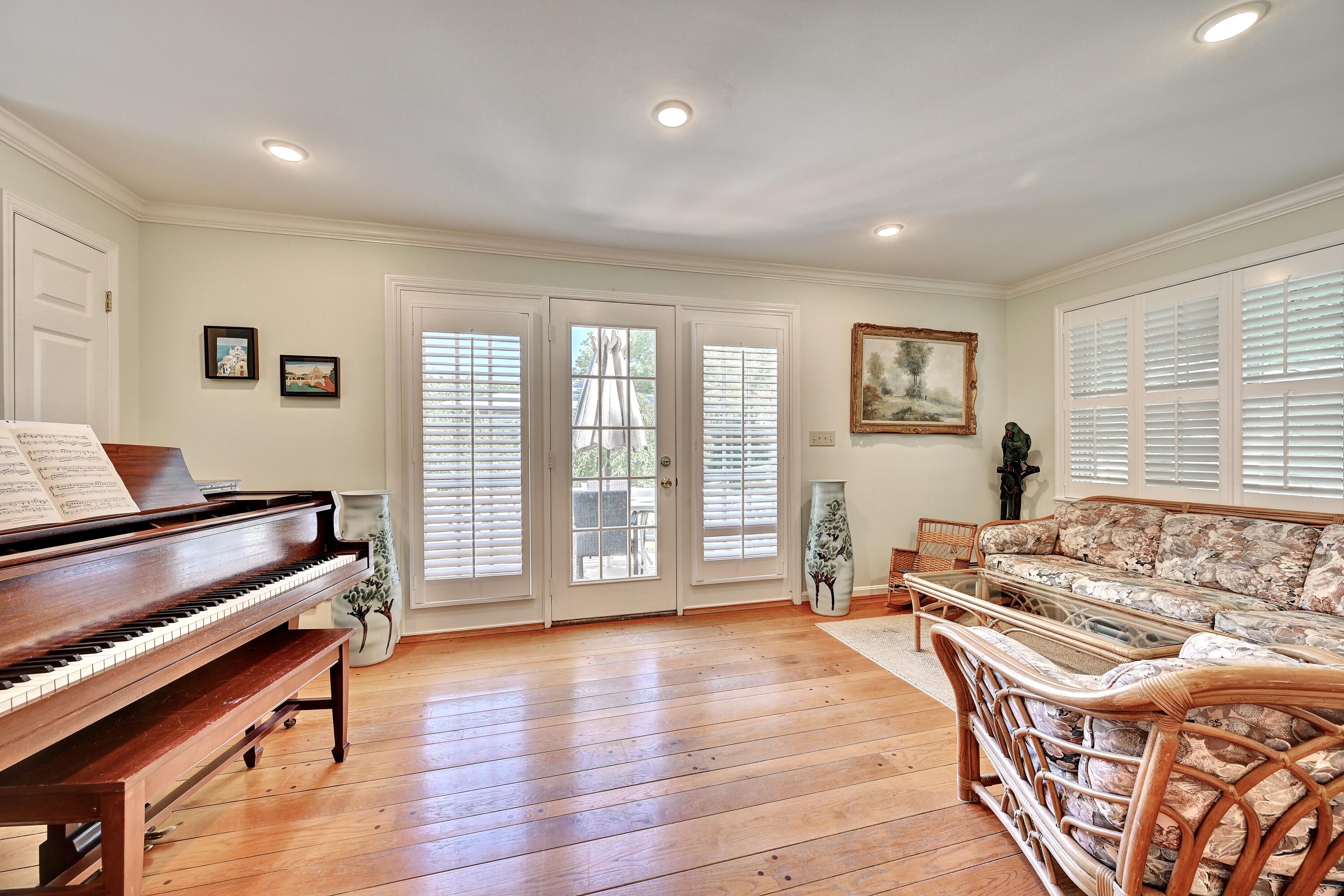 29 Meadow Lane Property Photo 30