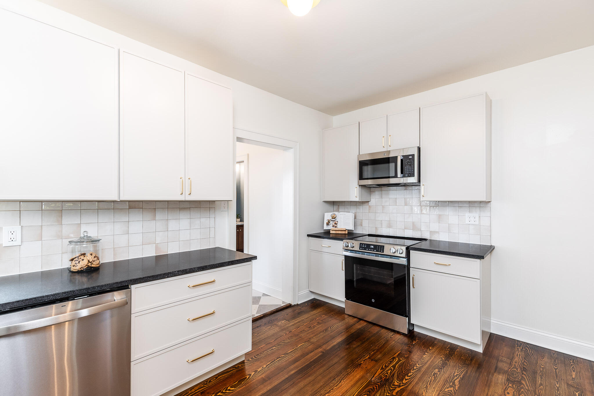 438 Clark Street Property Photo 8