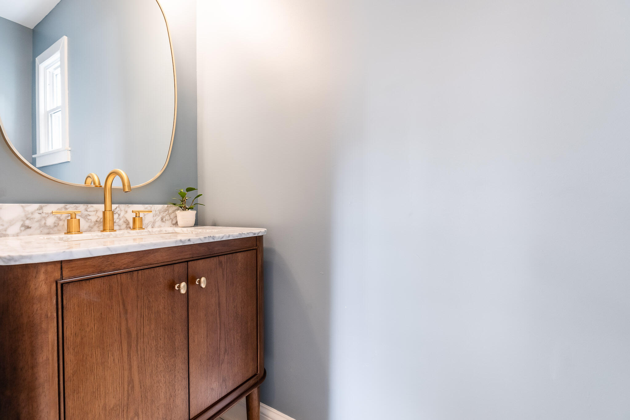 438 Clark Street Property Photo 14