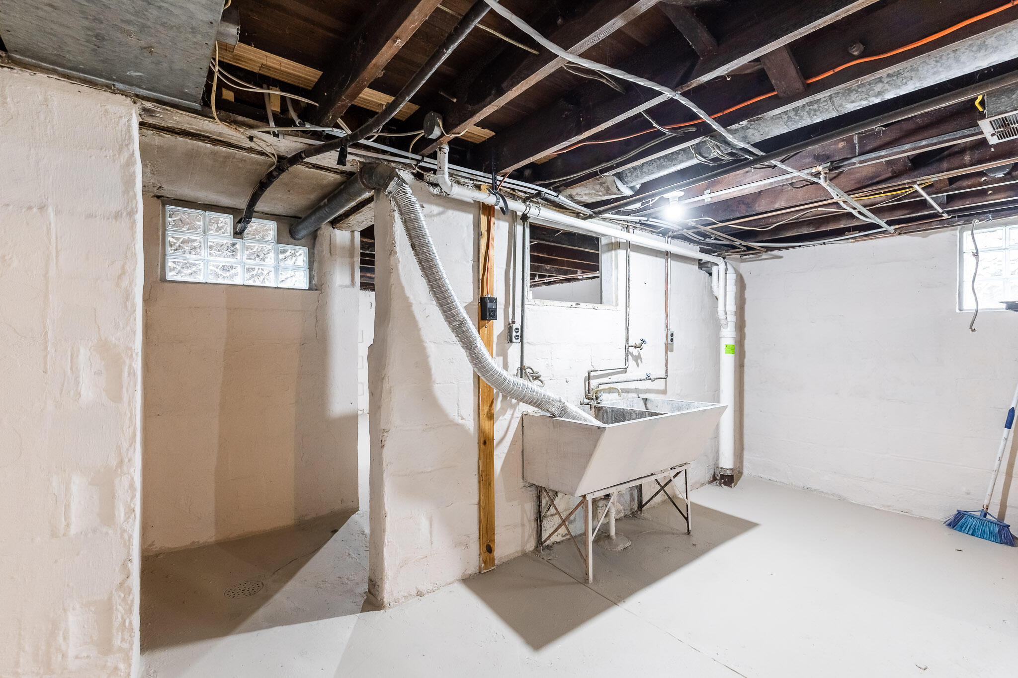438 Clark Street Property Photo 24