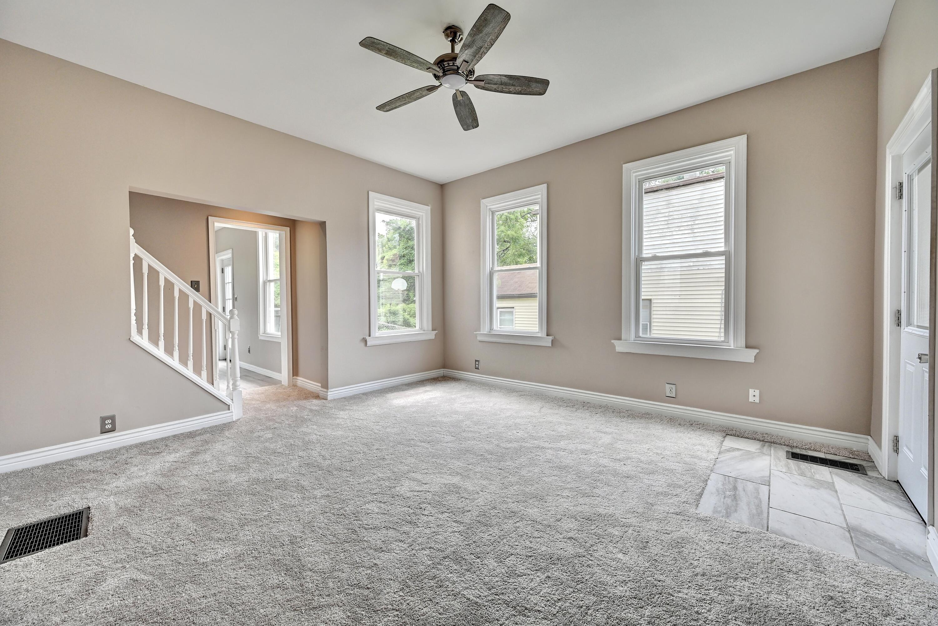 922 6th Avenue Property Photo 6
