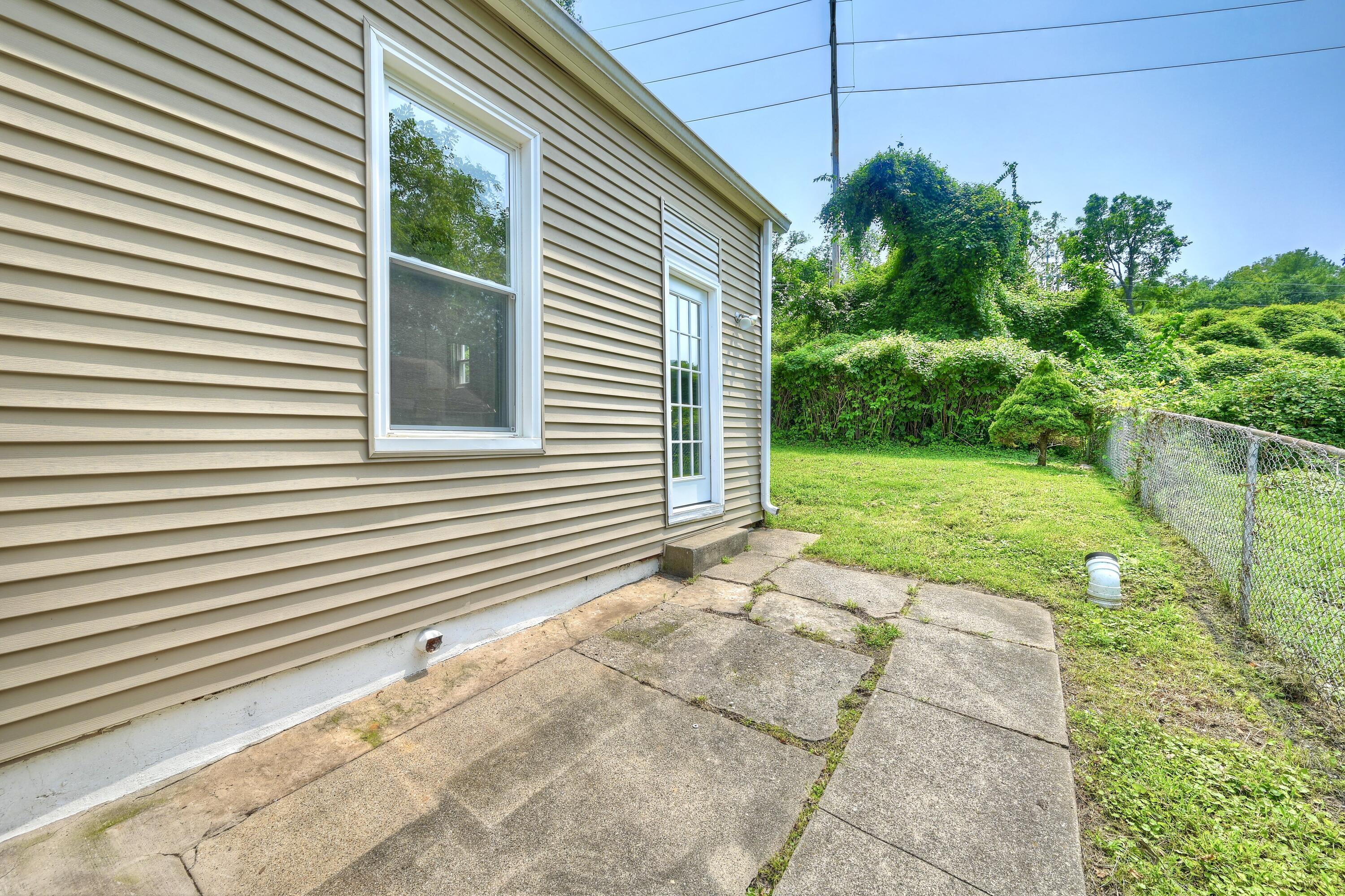 922 6th Avenue Property Photo 10