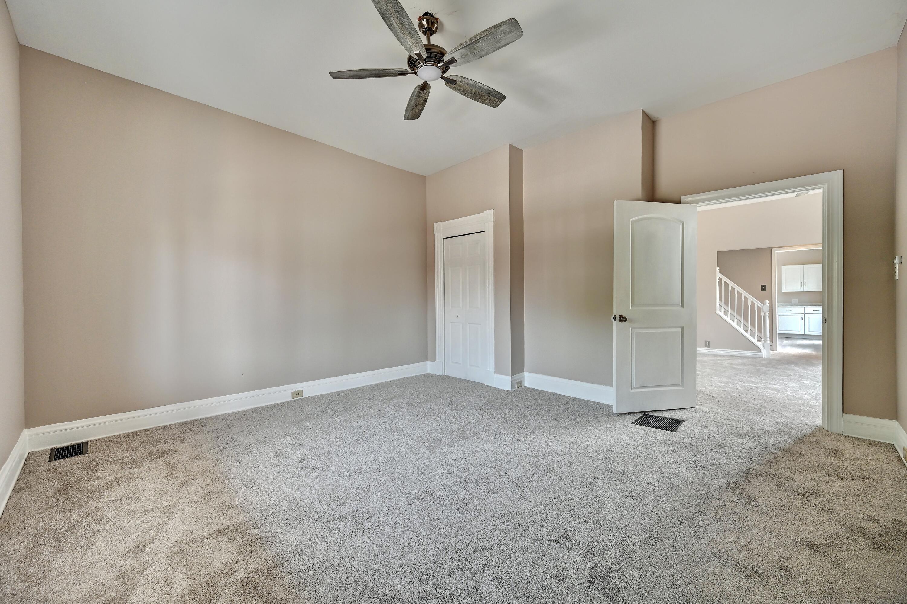 922 6th Avenue Property Photo 15