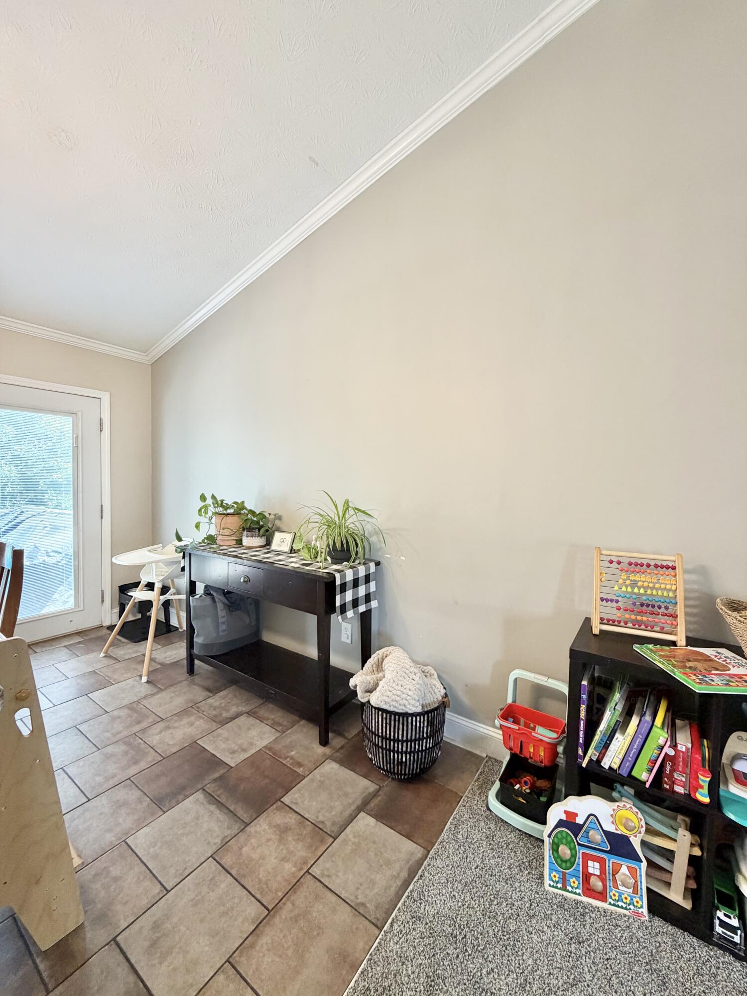 2680 Ridgecrest Lane Property Photo 4
