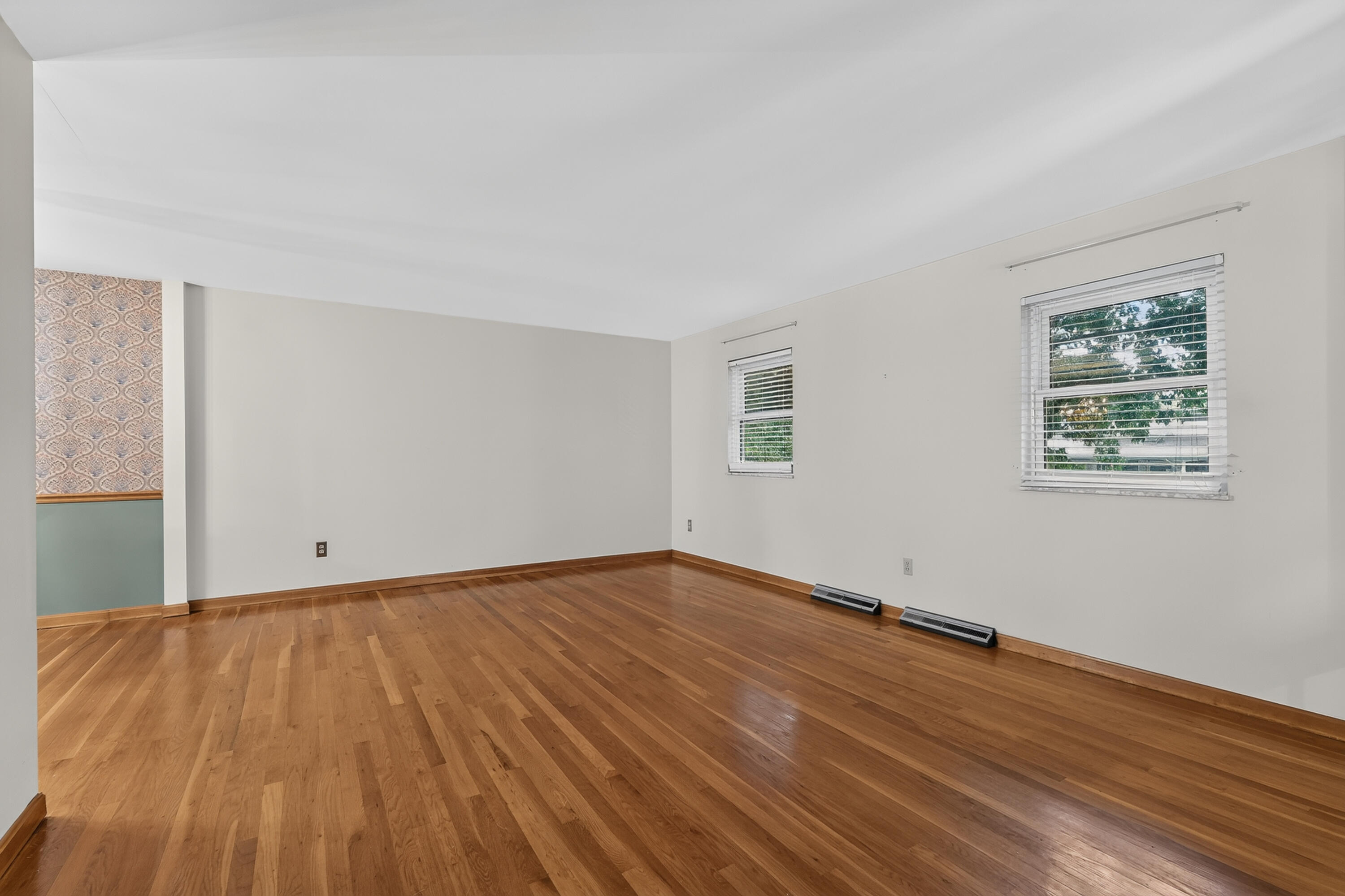 16 Homestead Place Property Photo 4