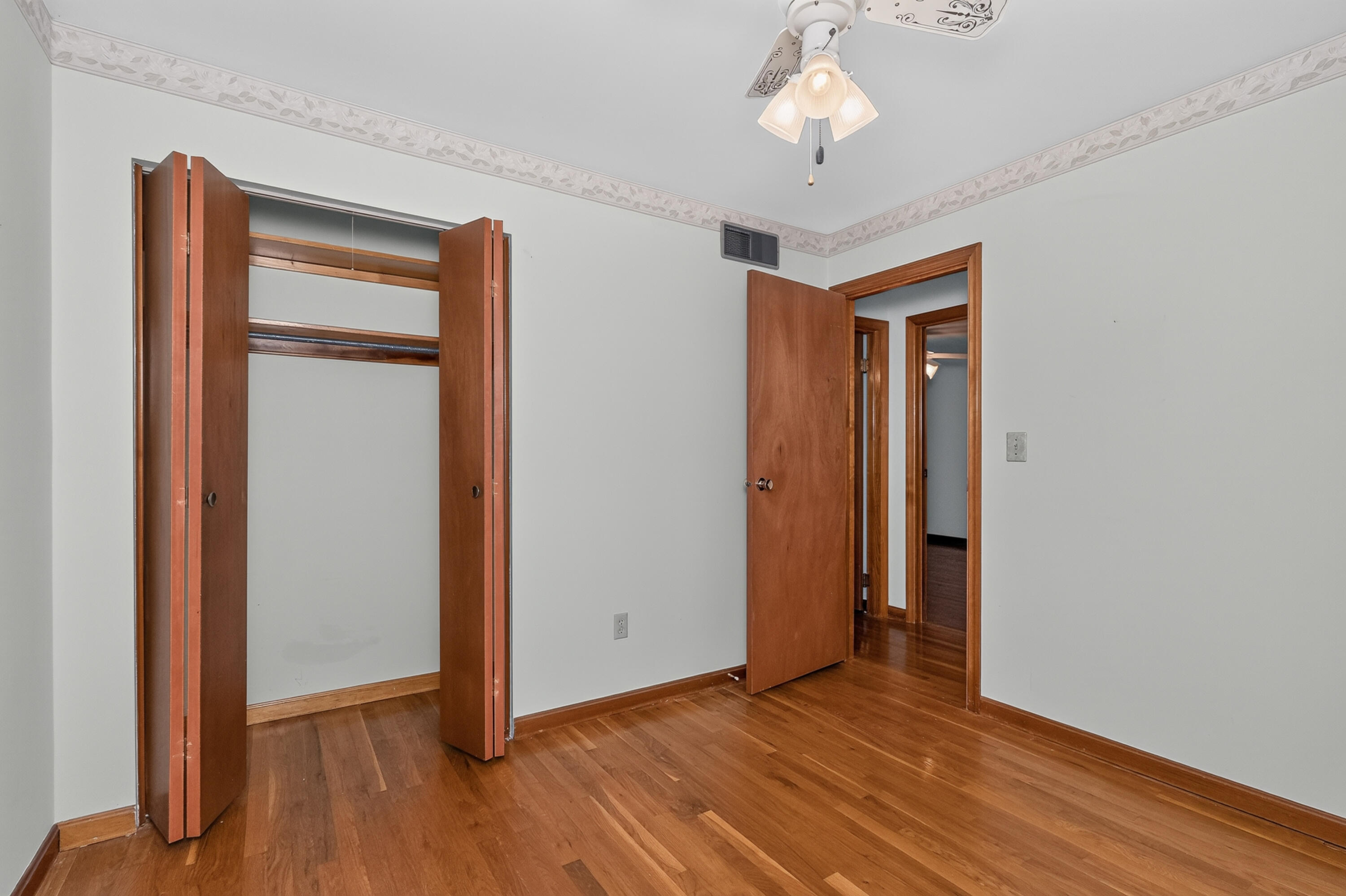 16 Homestead Place Property Photo 19