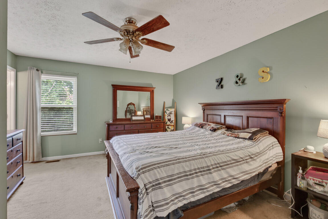 2556 Evergreen Drive Property Photo 11