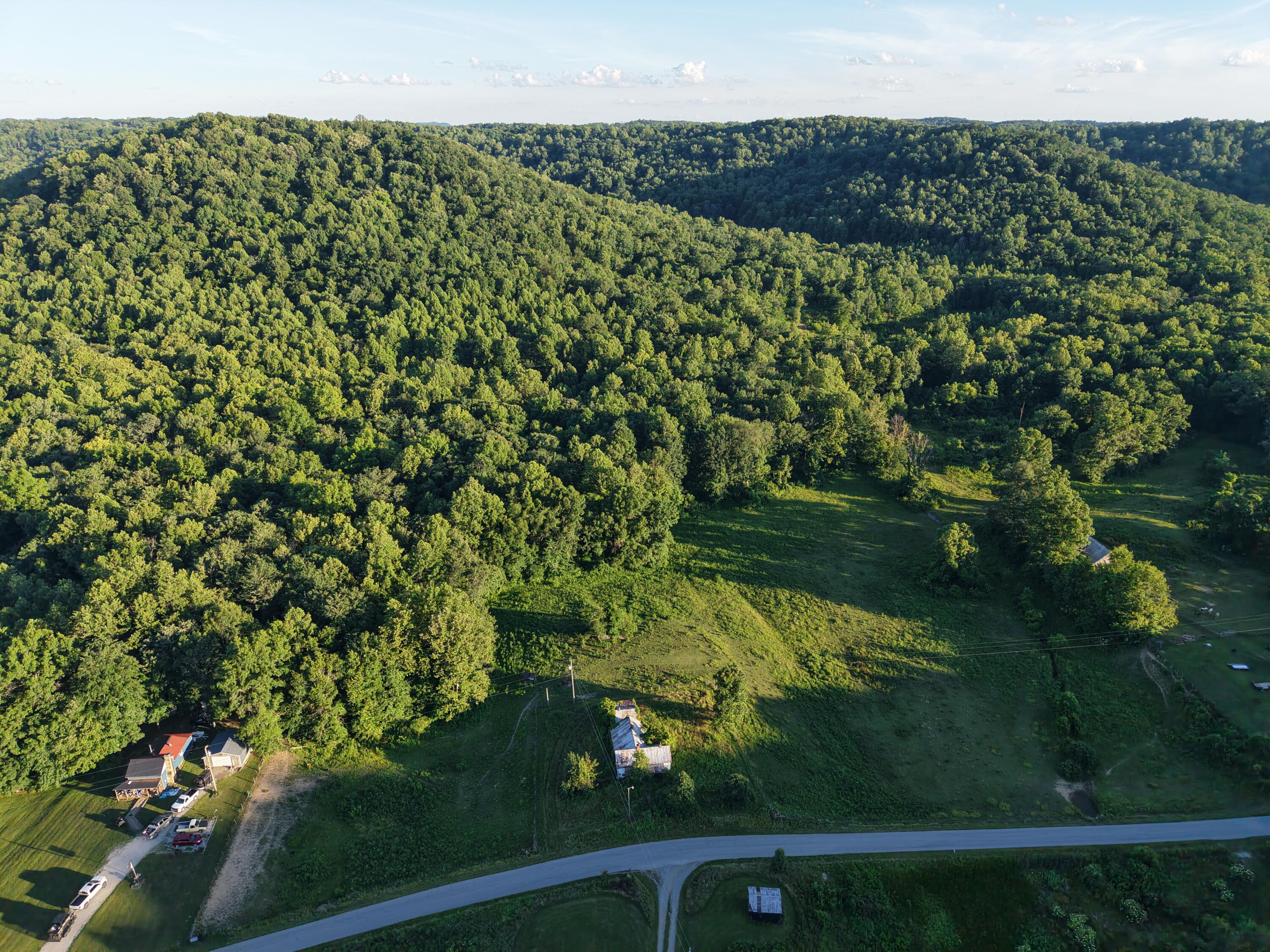 2319 Beechy Creek Road Property Photo 15