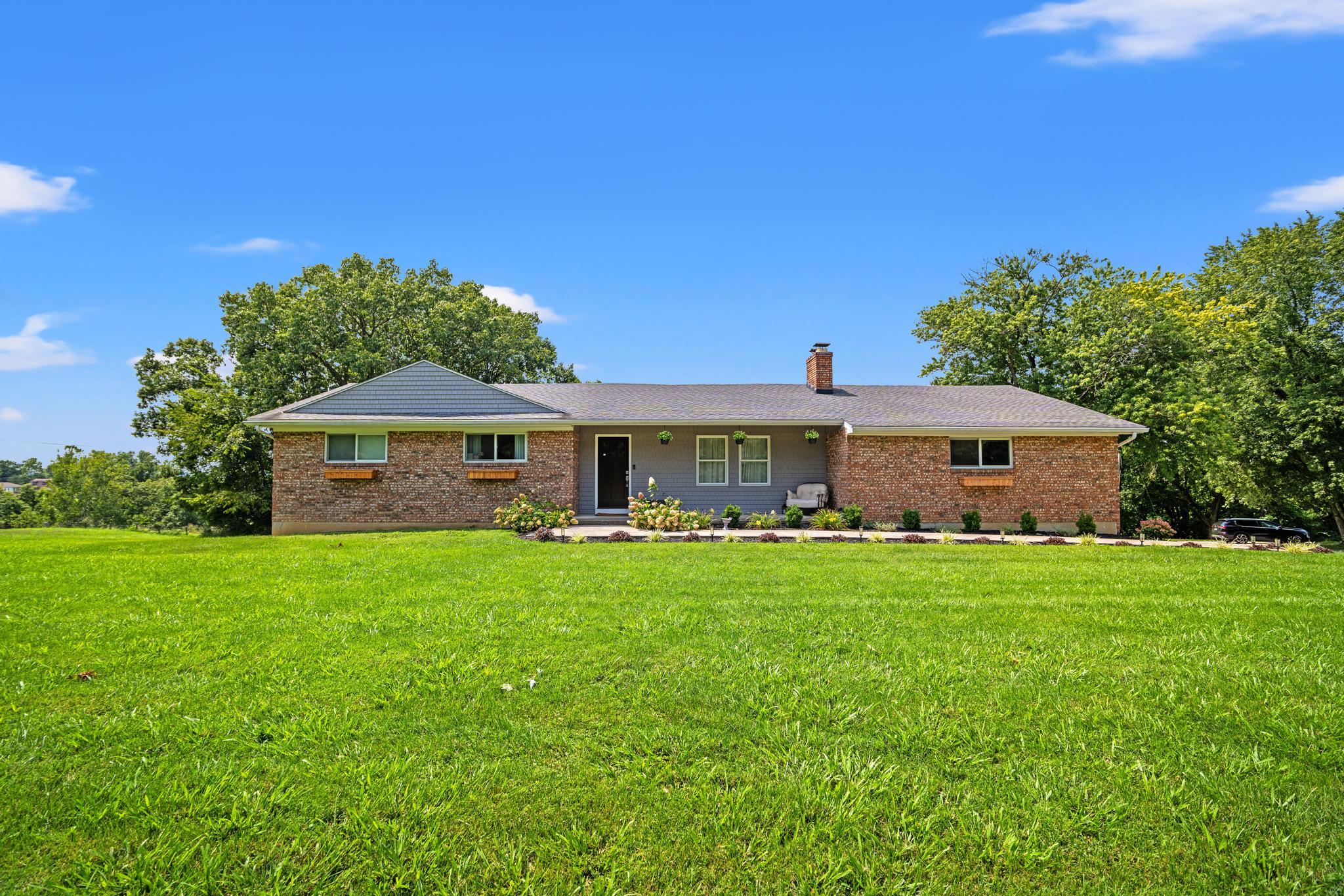 1182 Siry Road Property Photo 1