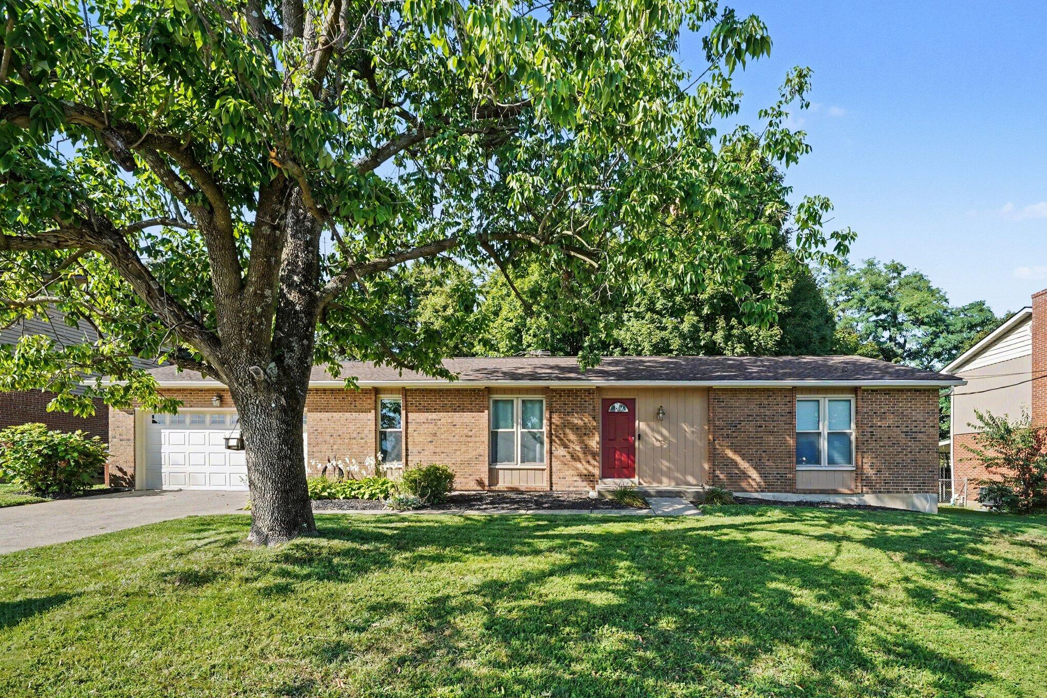 308 Chelsea Square Property Photo 1