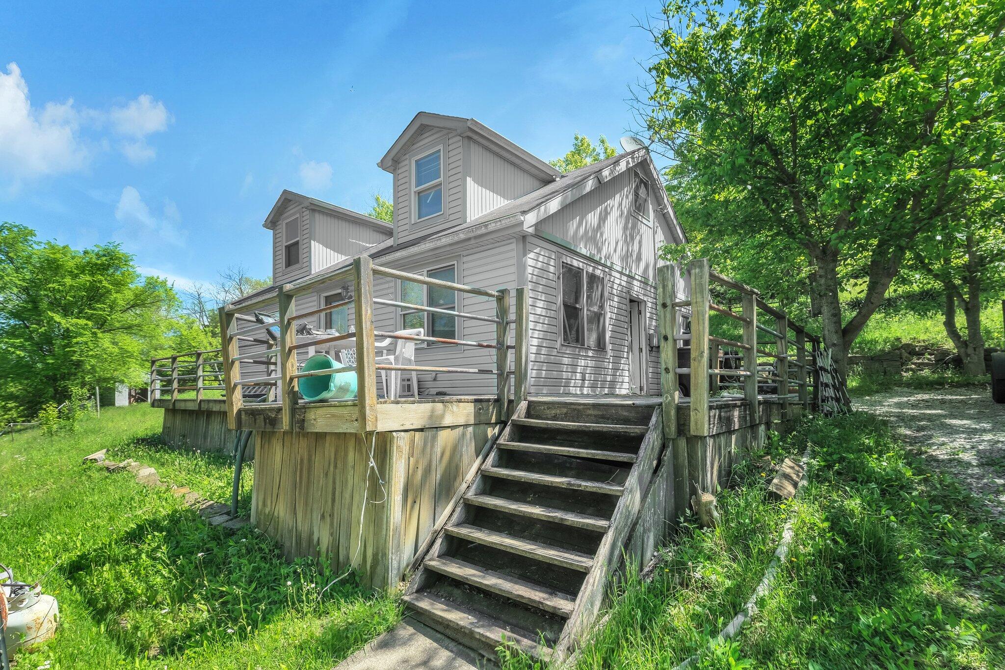 10061 Persimmon Grove Pike Property Photo 8