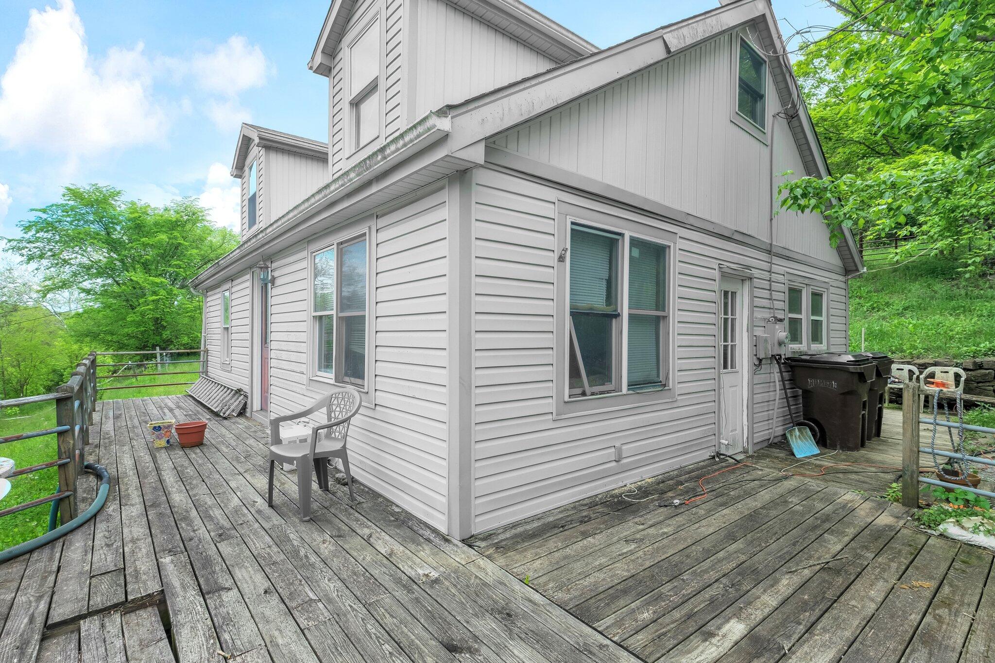 10061 Persimmon Grove Pike Property Photo 32