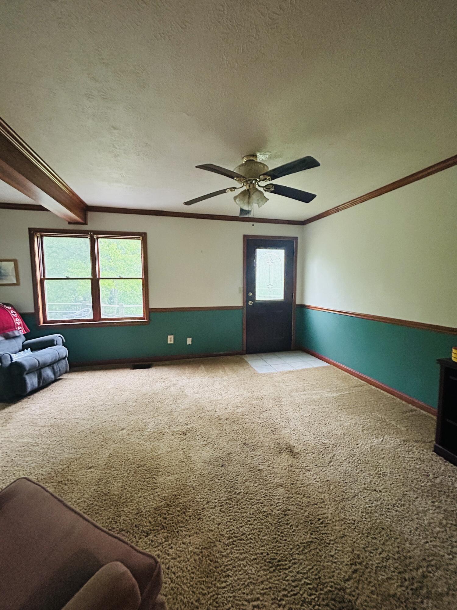 10061 Persimmon Grove Pike Property Photo 37