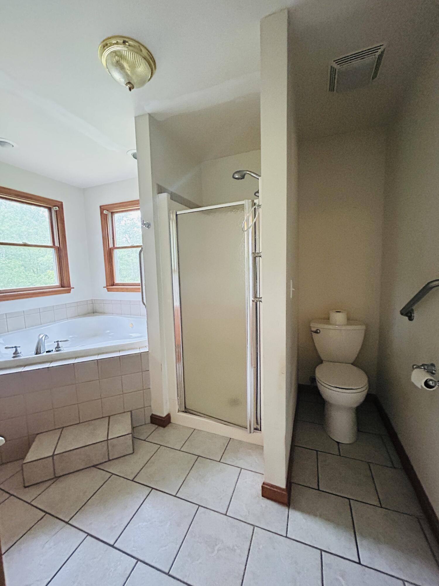 10061 Persimmon Grove Pike Property Photo 39