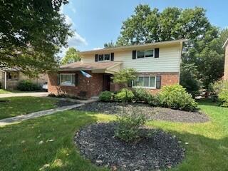 30 E Vernon Lane Property Photo 1