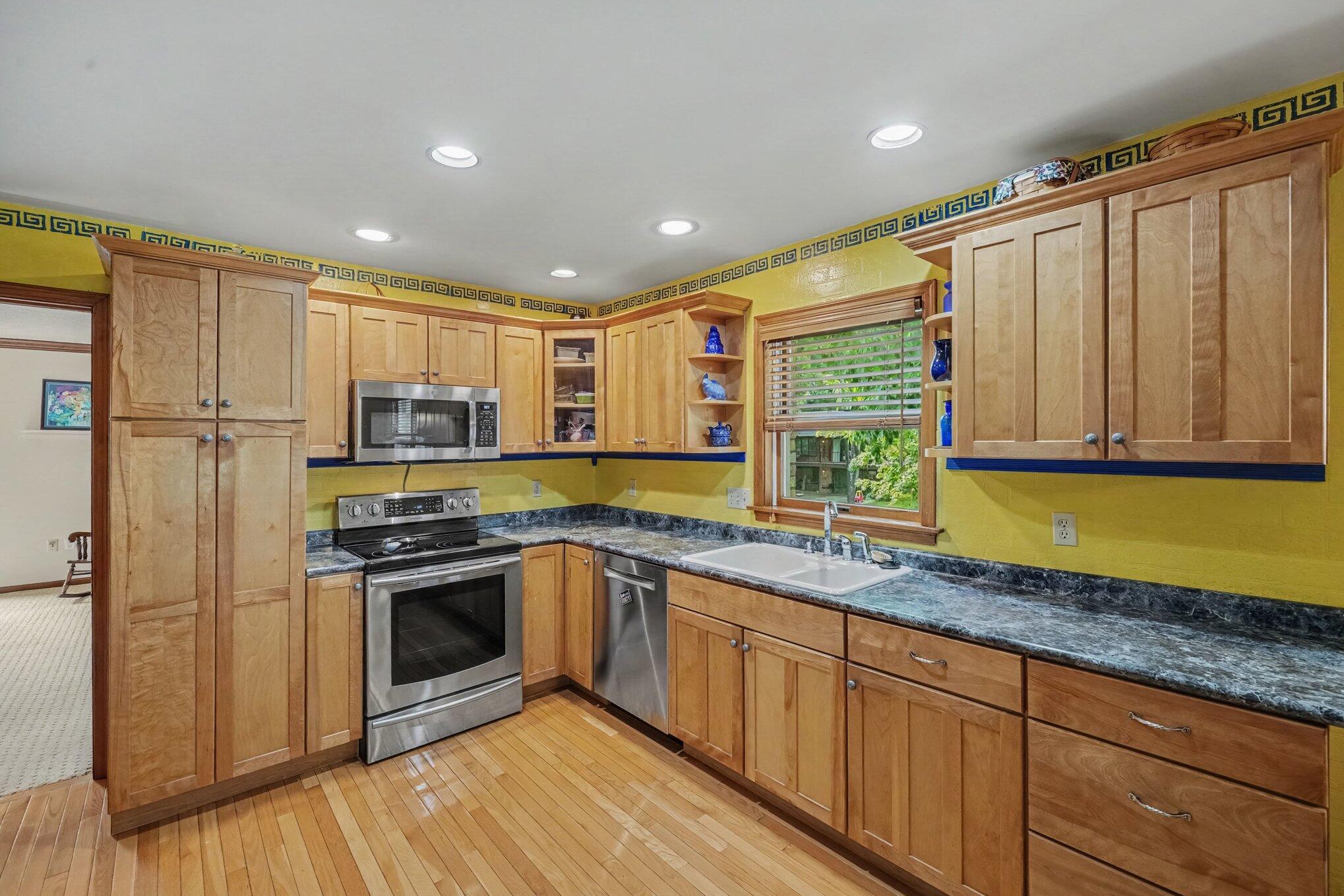 3072 Ashley Drive Property Photo 12
